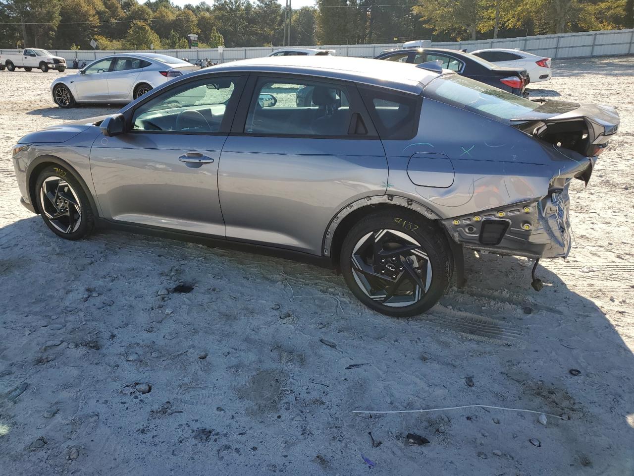 2025 Kia K4 Ex Gray vin: 3KPFU4DE6SE018525