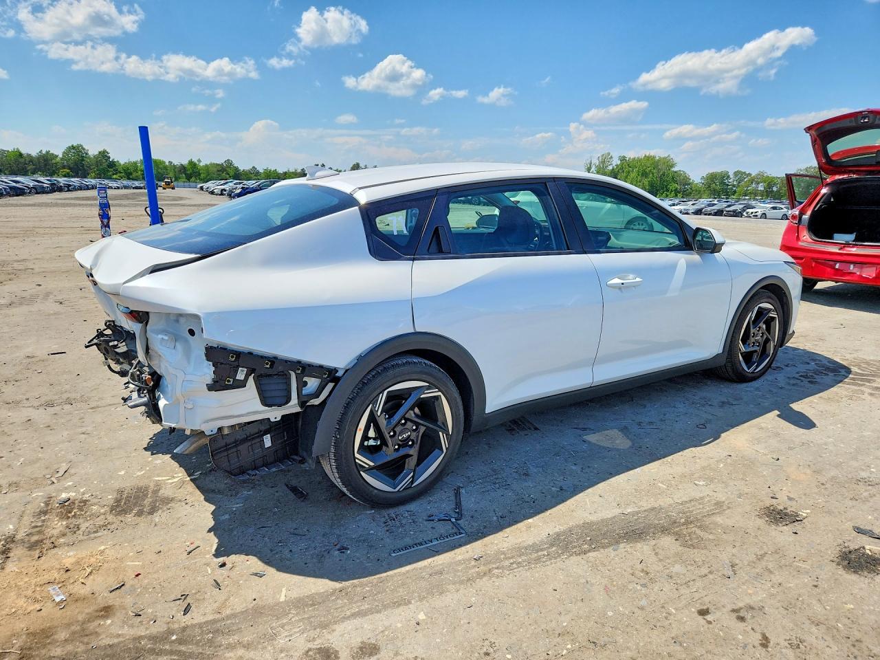 2025 Kia K4 Ex White vin: 3KPFU4DE6SE185743