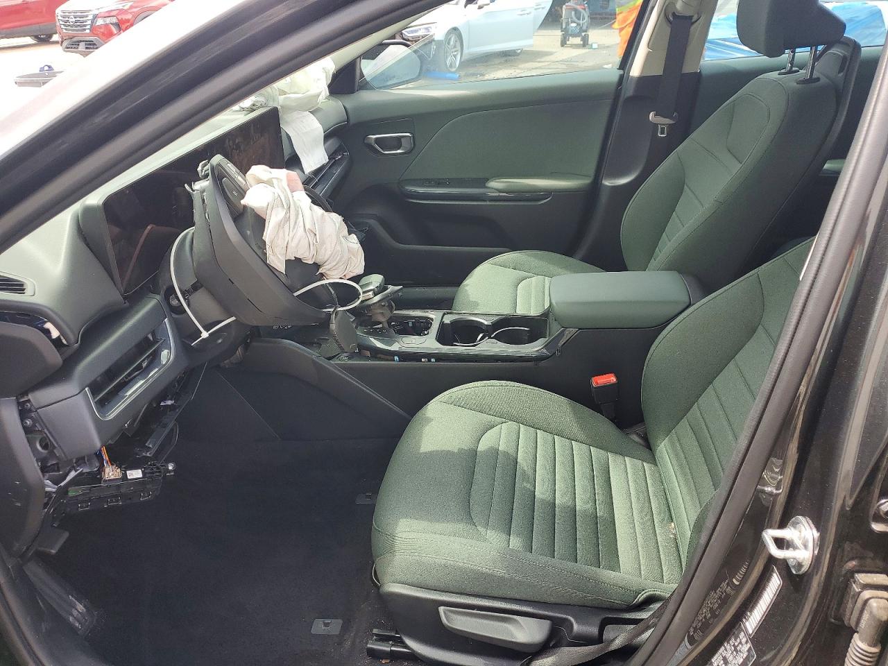 2025 Kia K4 Ex Gray vin: 3KPFU4DE6SE239381