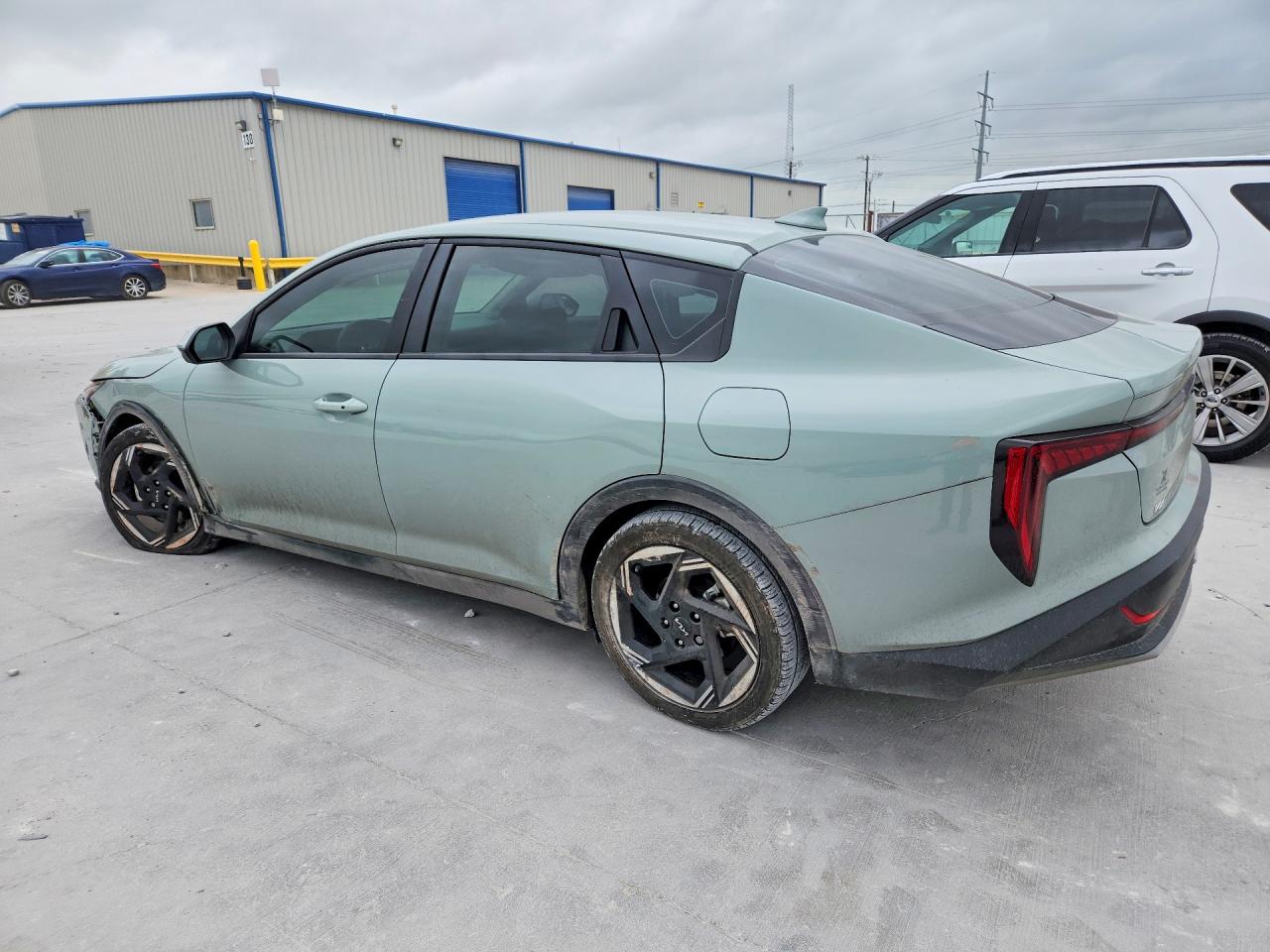 2025 Kia K4 Ex Gray vin: 3KPFU4DE8SE133966