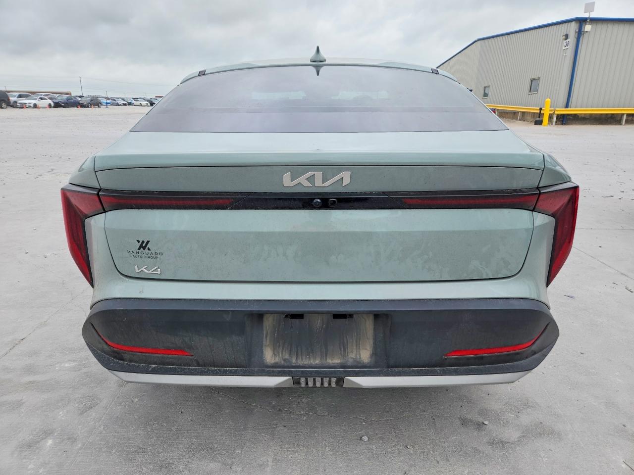 2025 Kia K4 Ex Gray vin: 3KPFU4DE8SE133966