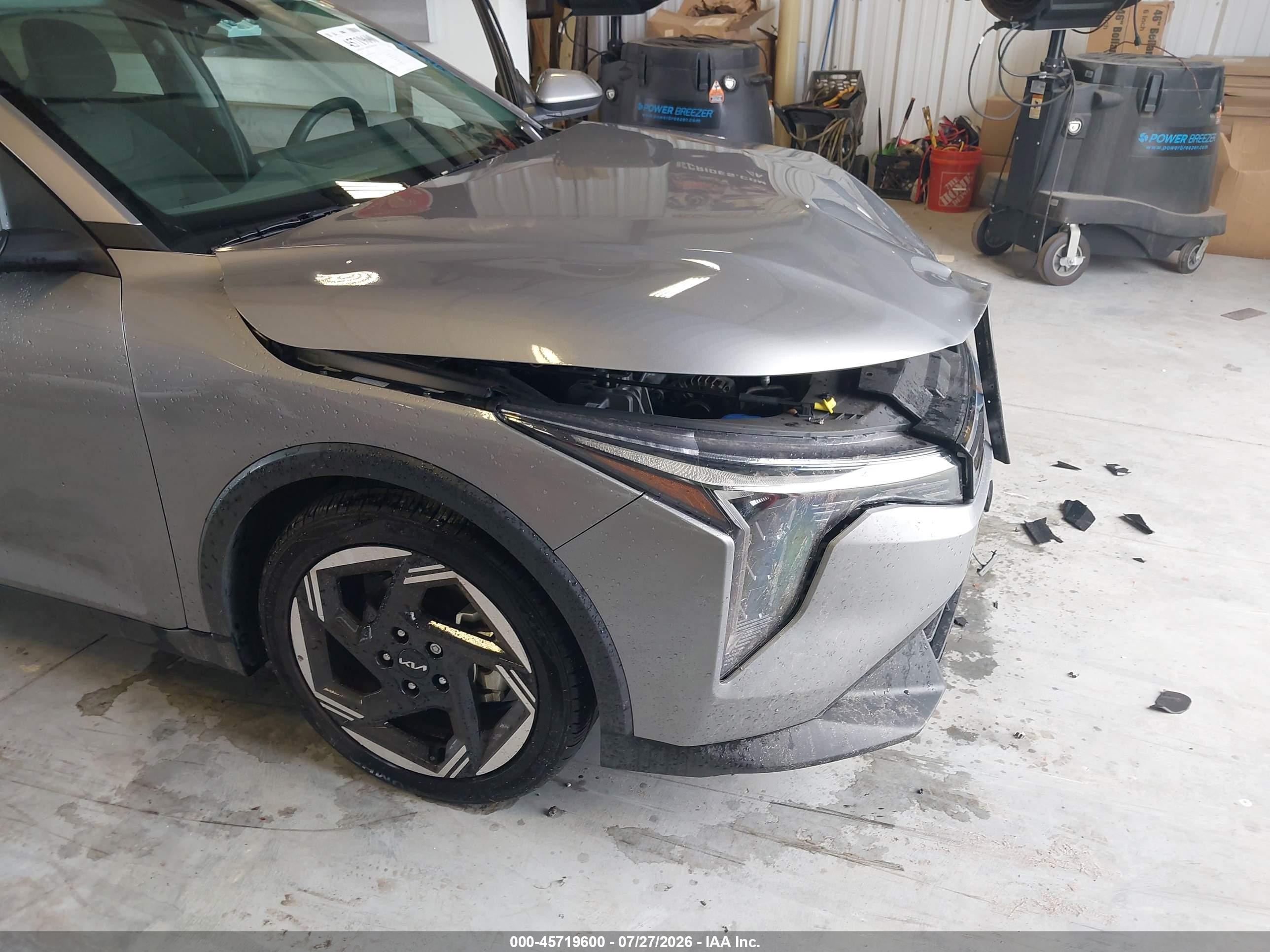 2025 Kia K4 Ex Gray vin: 3KPFU4DE9SE137346