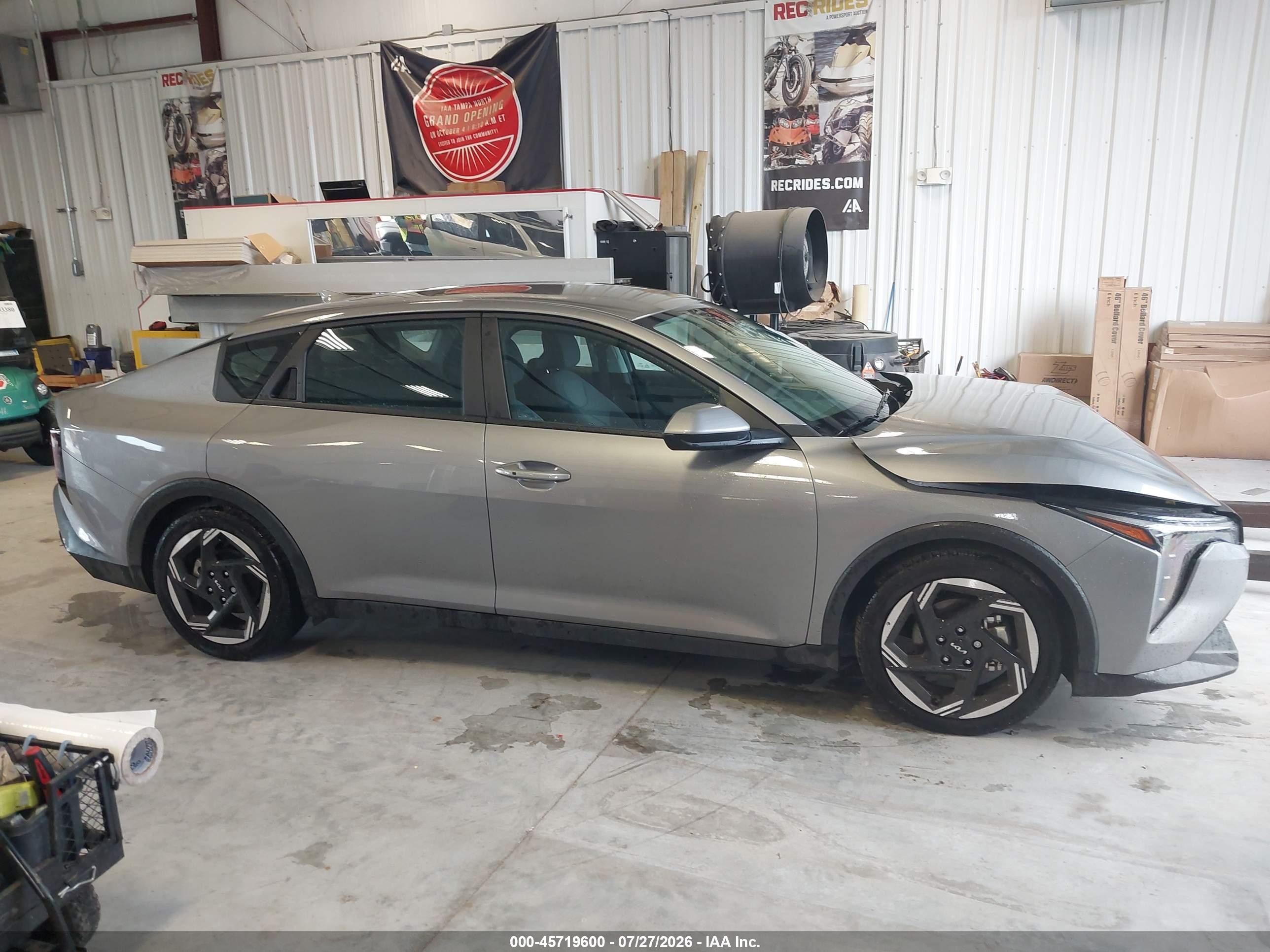 2025 Kia K4 Ex Gray vin: 3KPFU4DE9SE137346