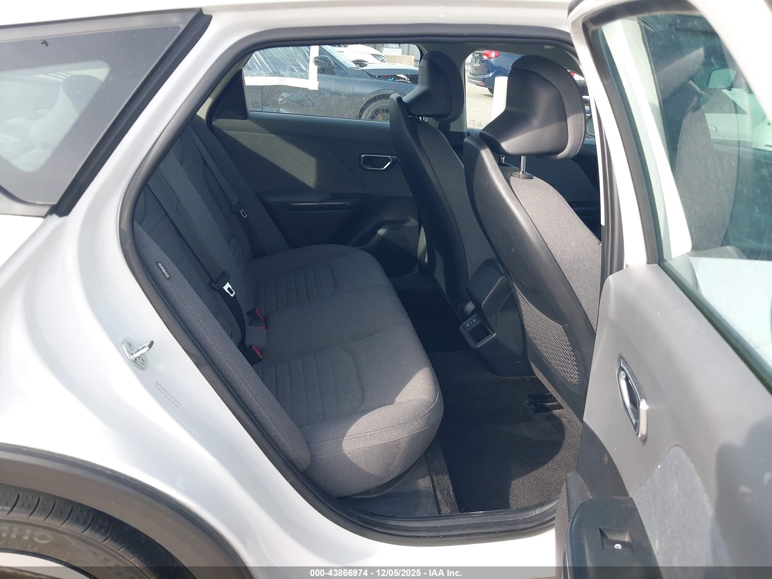 2025 Kia K4 Ex Белый vin: 3KPFU4DEXSE030399