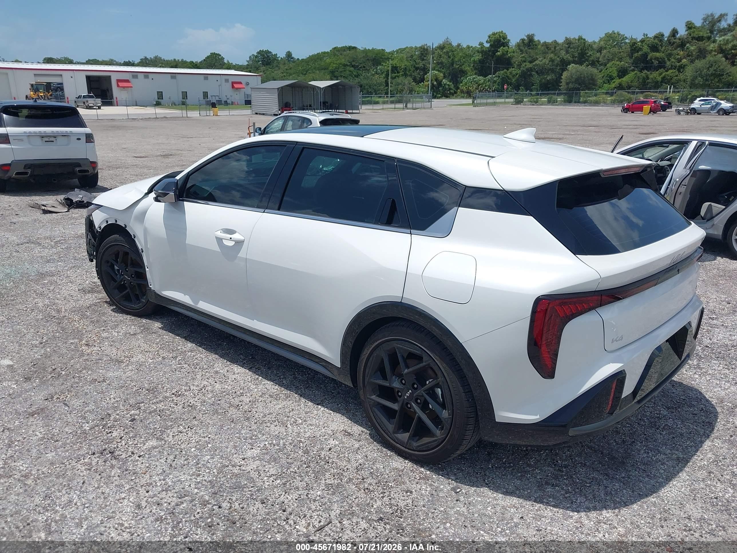 2026 Kia K4 Gt-line Turbo White vin: 3KPFU5DC6TE262858