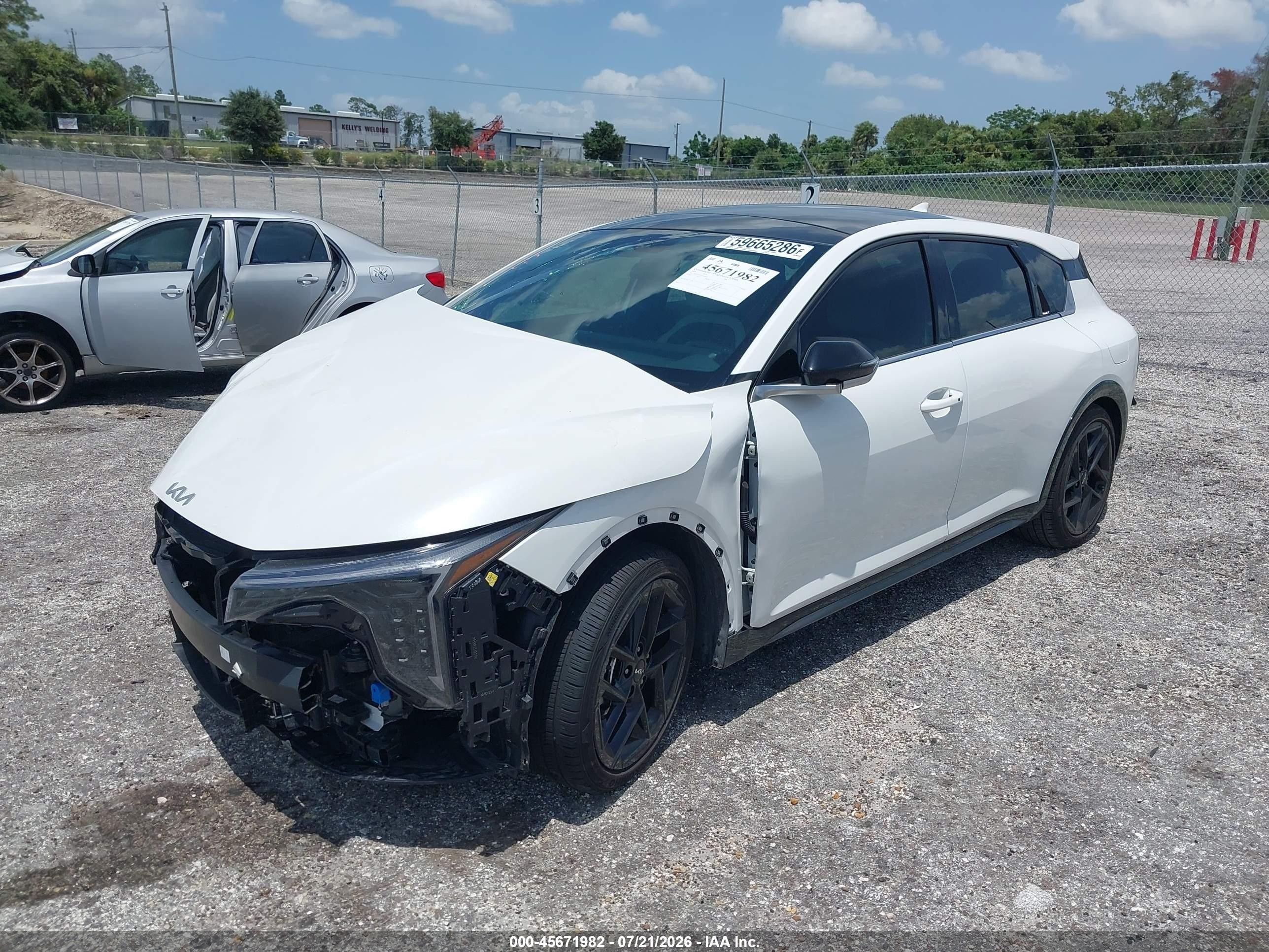 2026 Kia K4 Gt-line Turbo White vin: 3KPFU5DC6TE262858
