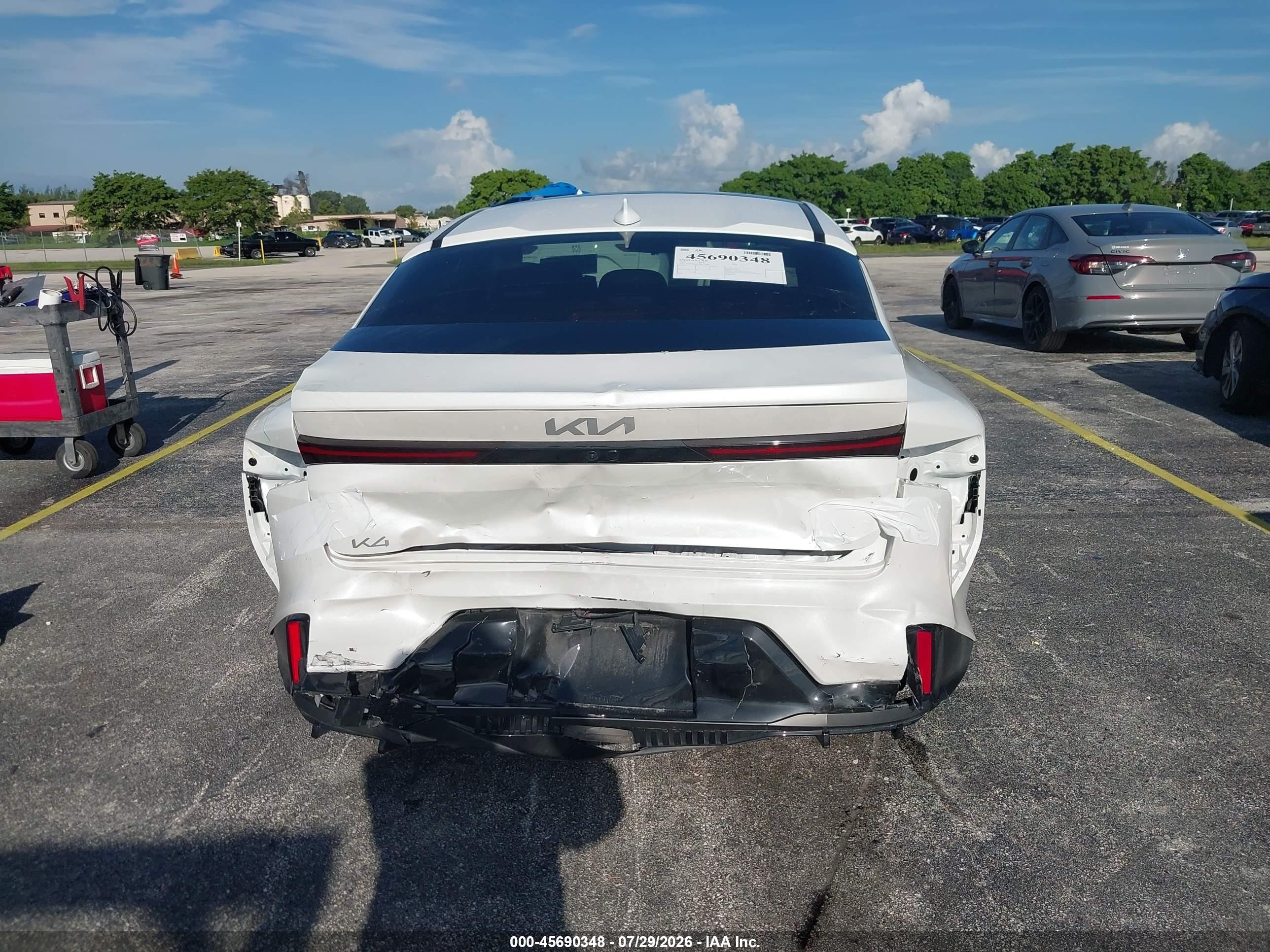 2026 Kia K4 Gt-line White vin: 3KPFW4DE3TE274469
