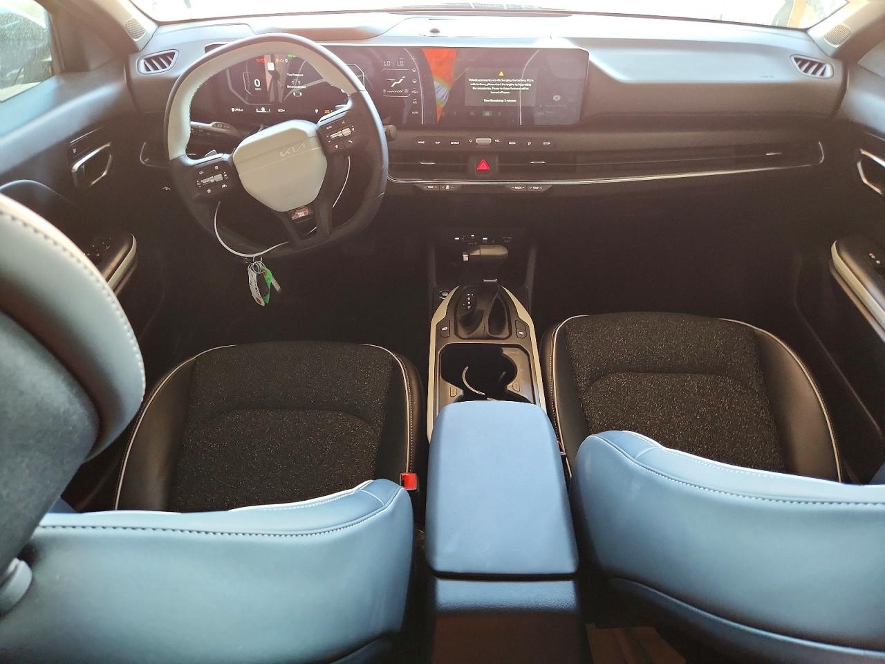 2025 Kia K4 Gt Line Gray vin: 3KPFW4DE9SE229020