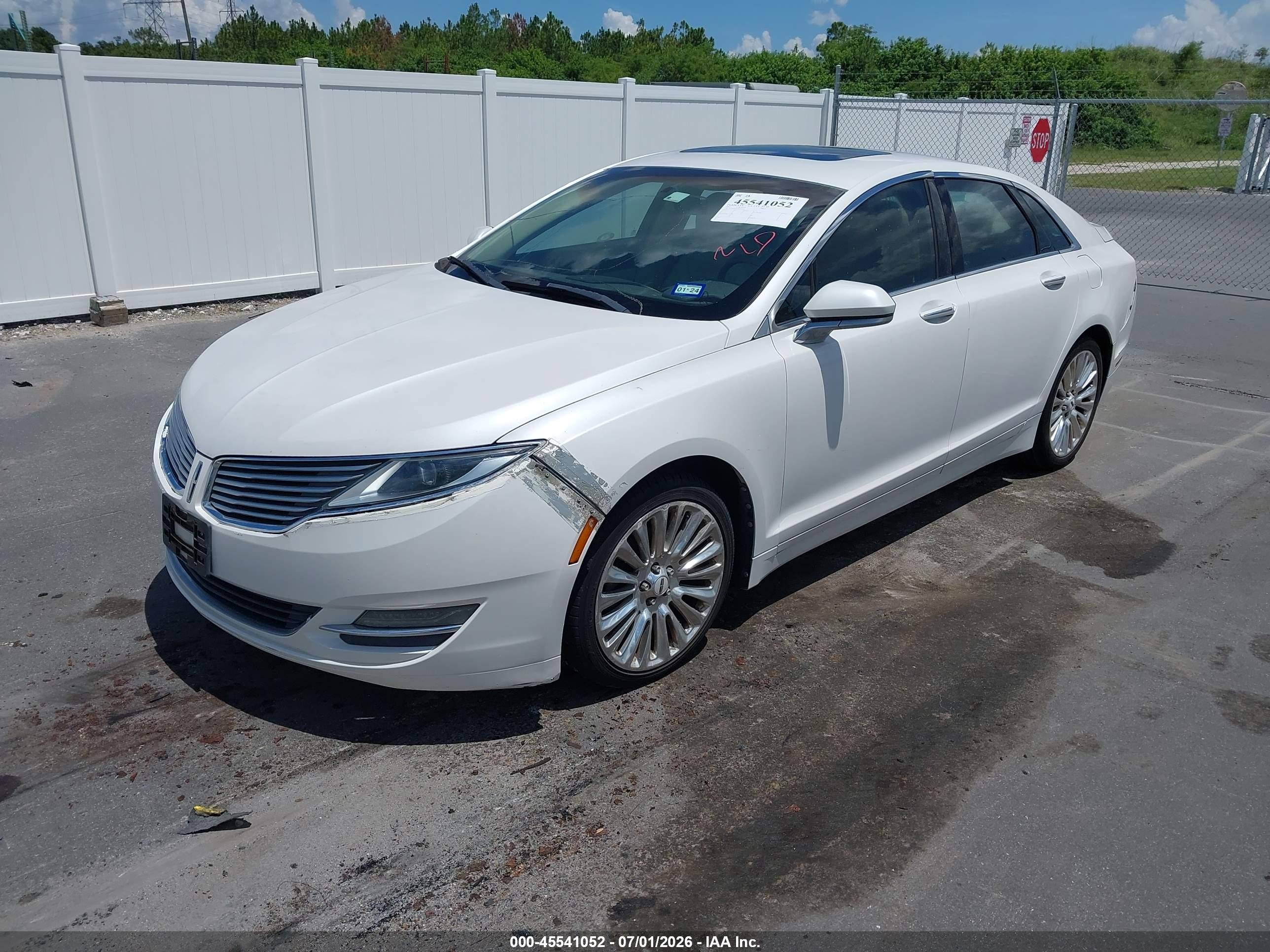 2013 Lincoln Mkz   White vin: 3LN6L2G90DR802714