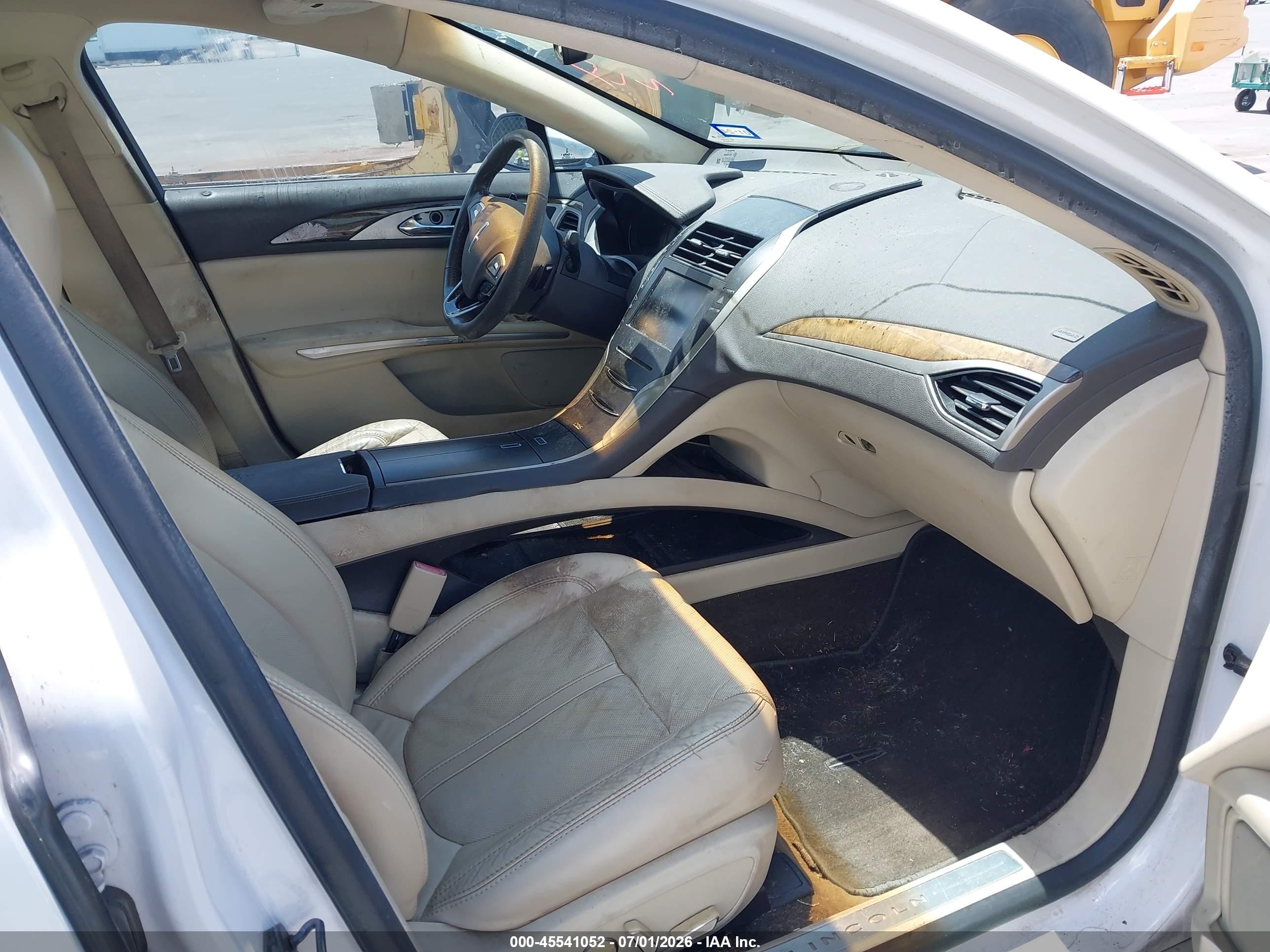 2013 Lincoln Mkz   White vin: 3LN6L2G90DR802714