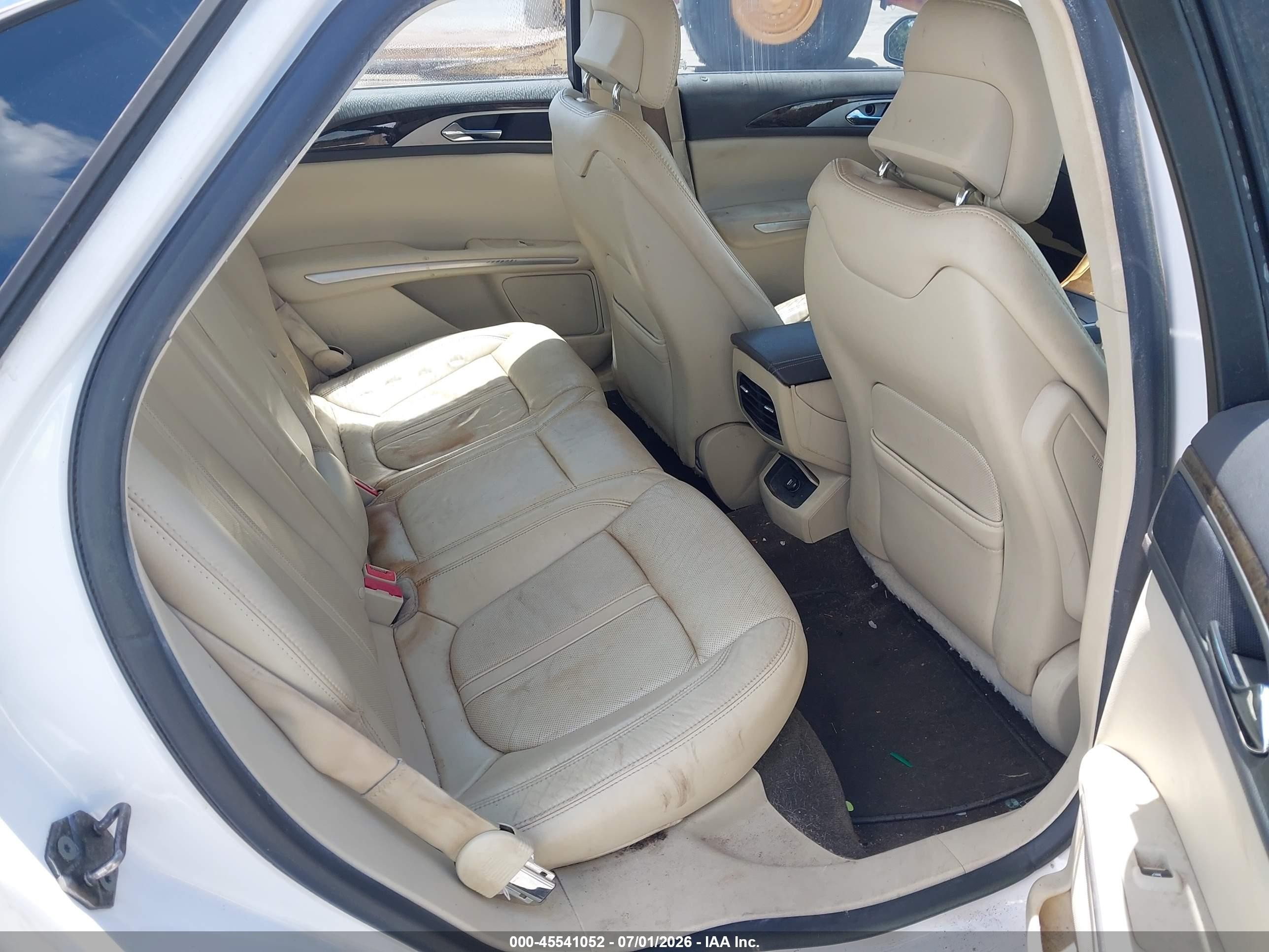 2013 Lincoln Mkz   White vin: 3LN6L2G90DR802714