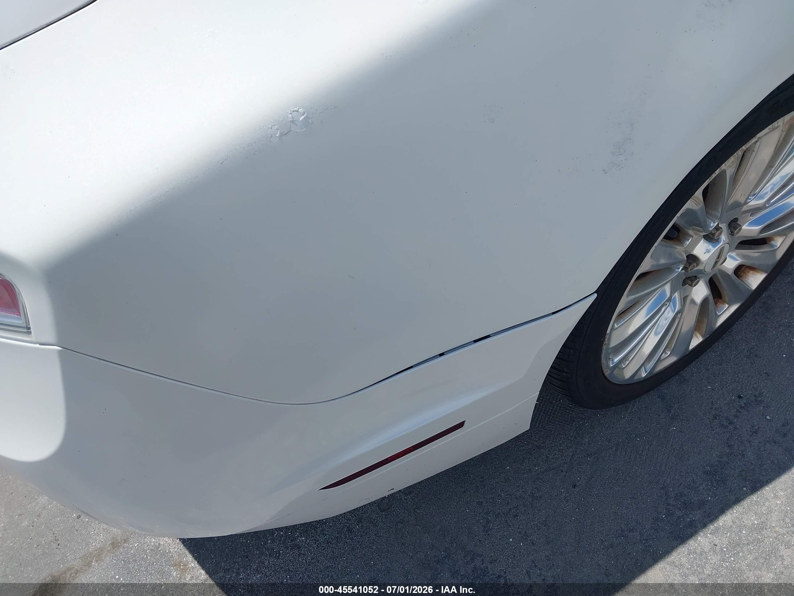 2013 Lincoln Mkz   White vin: 3LN6L2G90DR802714