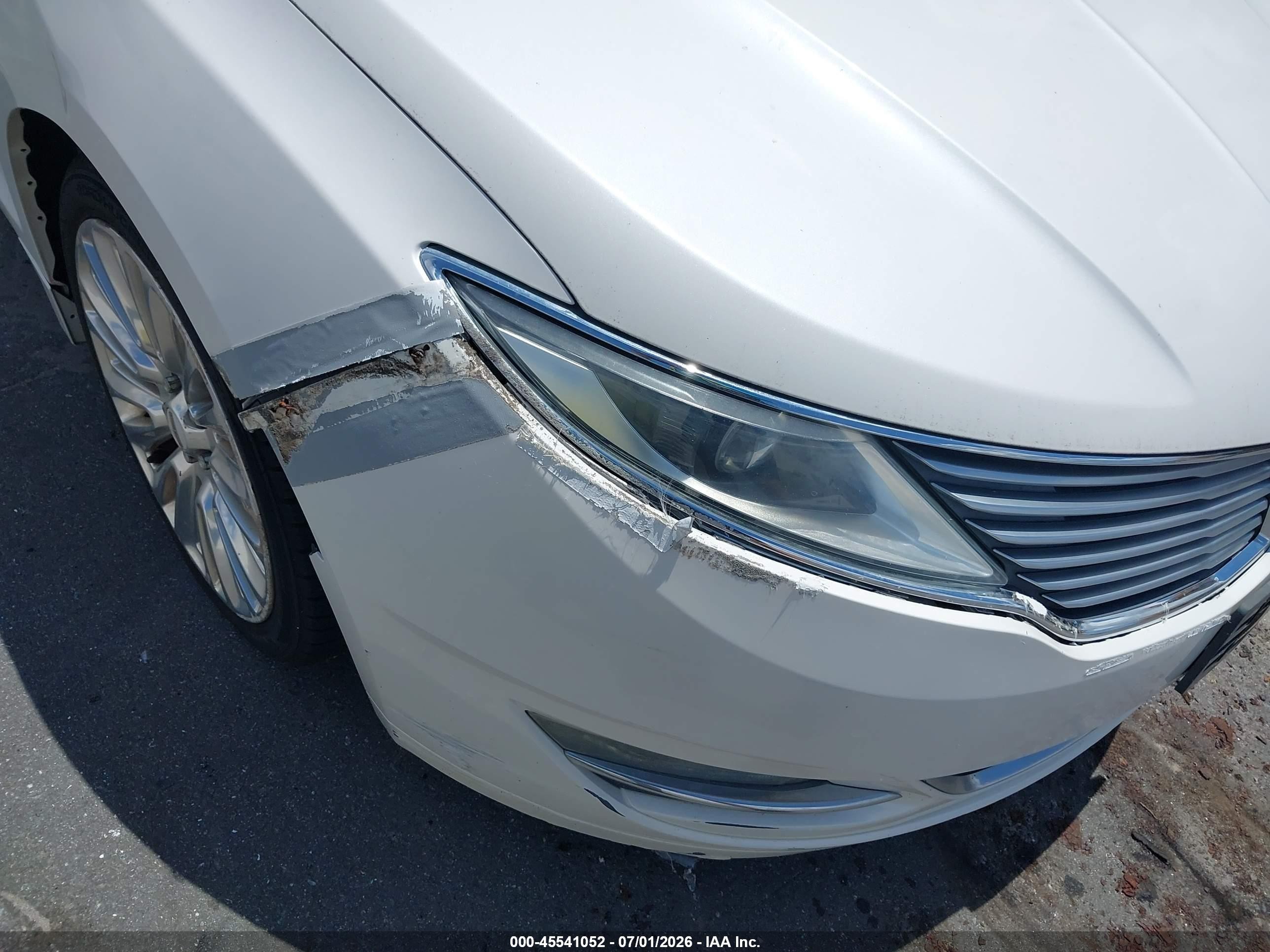 2013 Lincoln Mkz   White vin: 3LN6L2G90DR802714