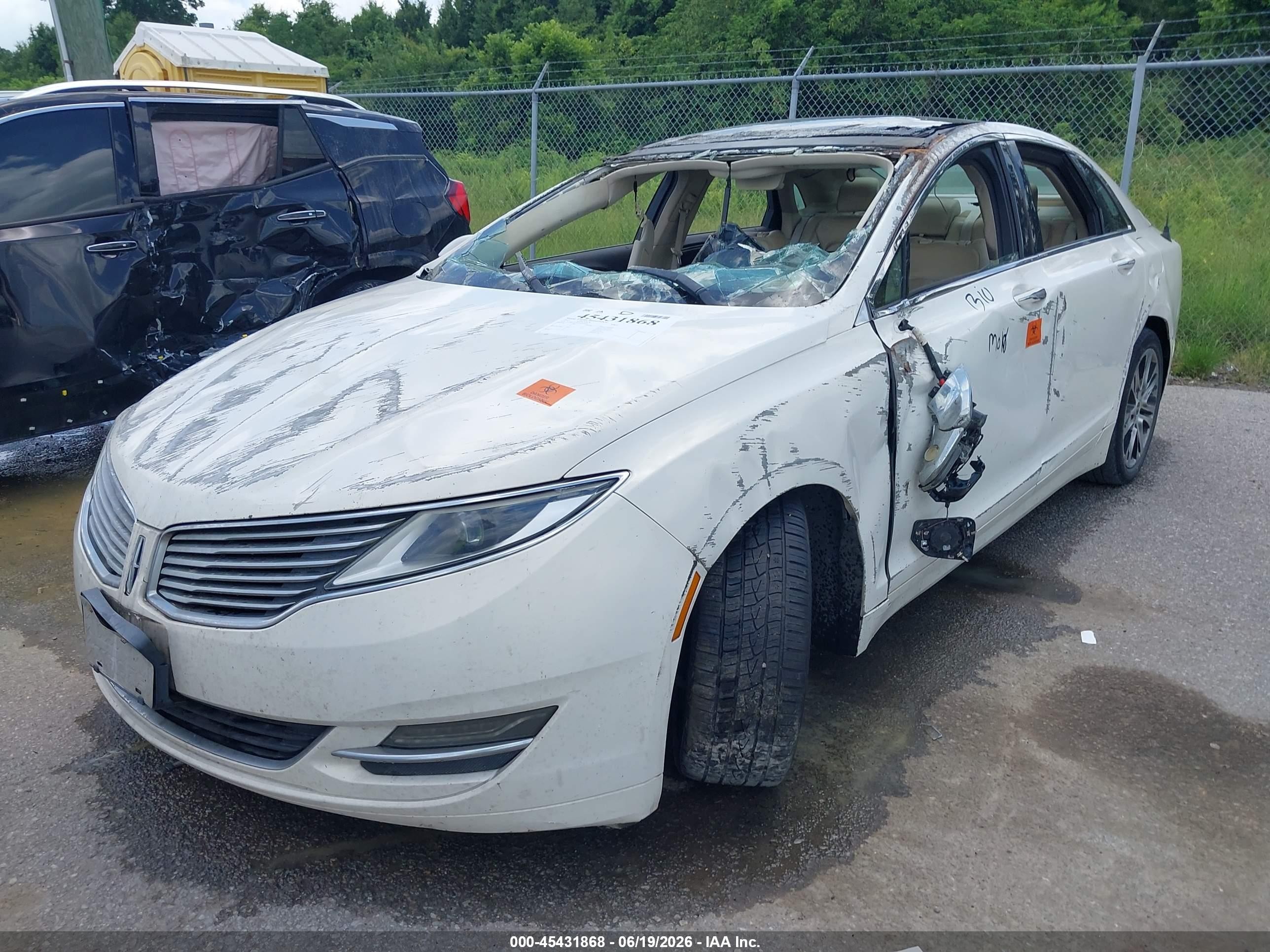 2013 Lincoln Mkz   Белый vin: 3LN6L2G90DR804401