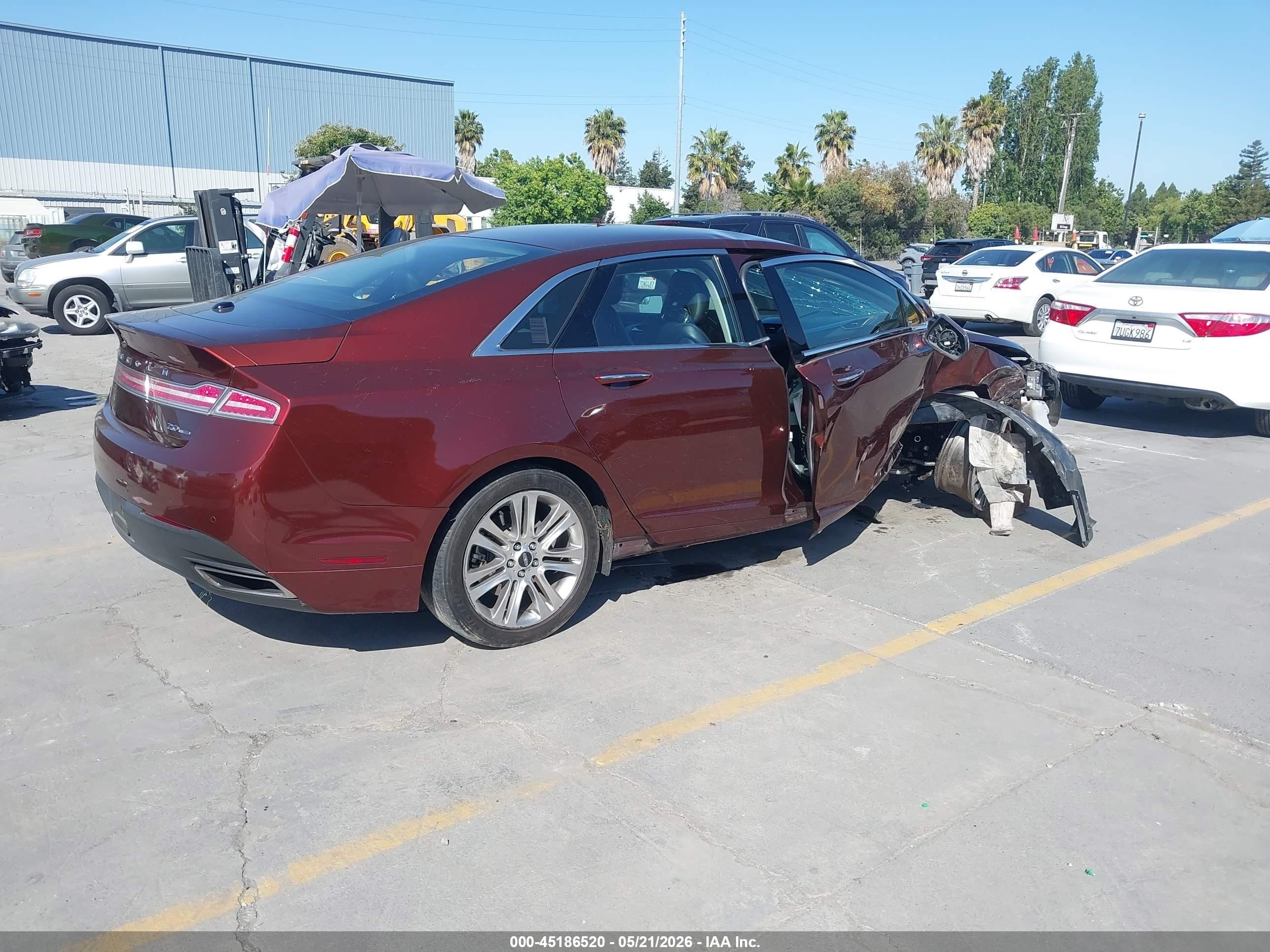 2015 Lincoln Mkz   Red vin: 3LN6L2G90FR604542