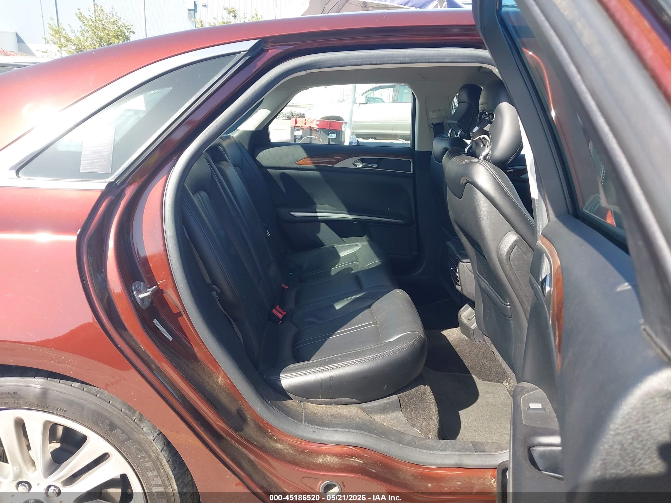 2015 Lincoln Mkz   Red vin: 3LN6L2G90FR604542