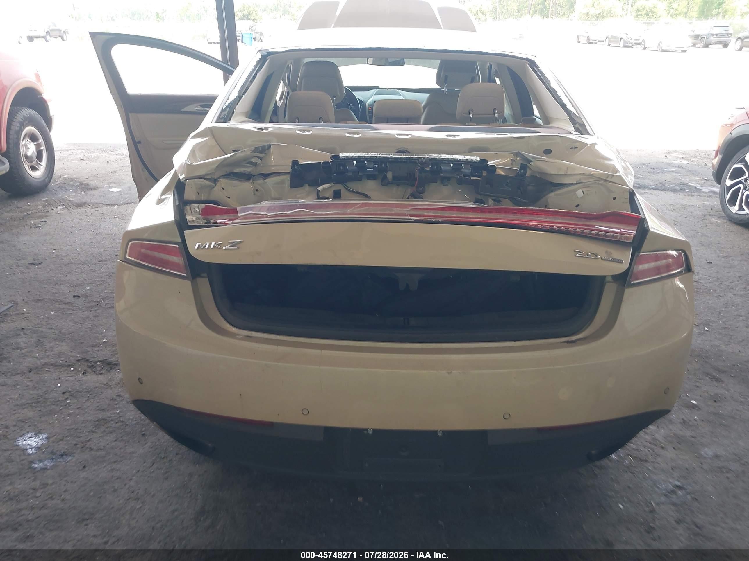 2015 Lincoln Mkz   White vin: 3LN6L2G90FR628419