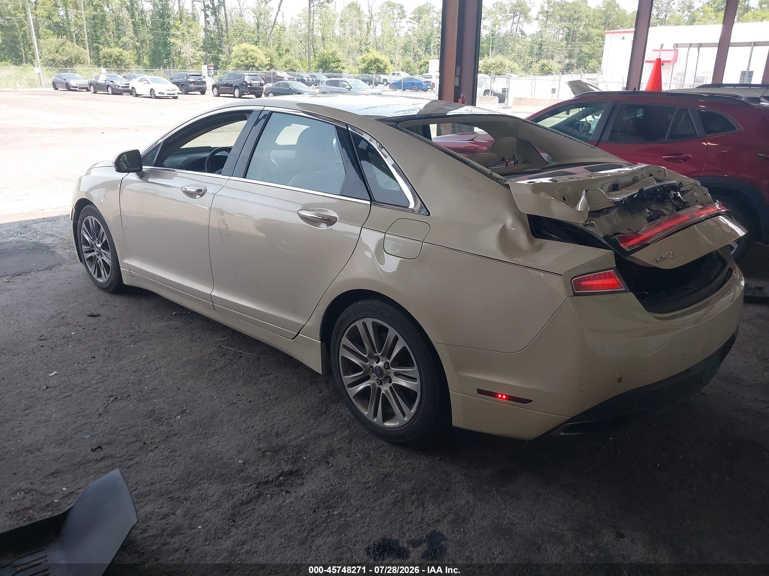 2015 Lincoln Mkz   White vin: 3LN6L2G90FR628419