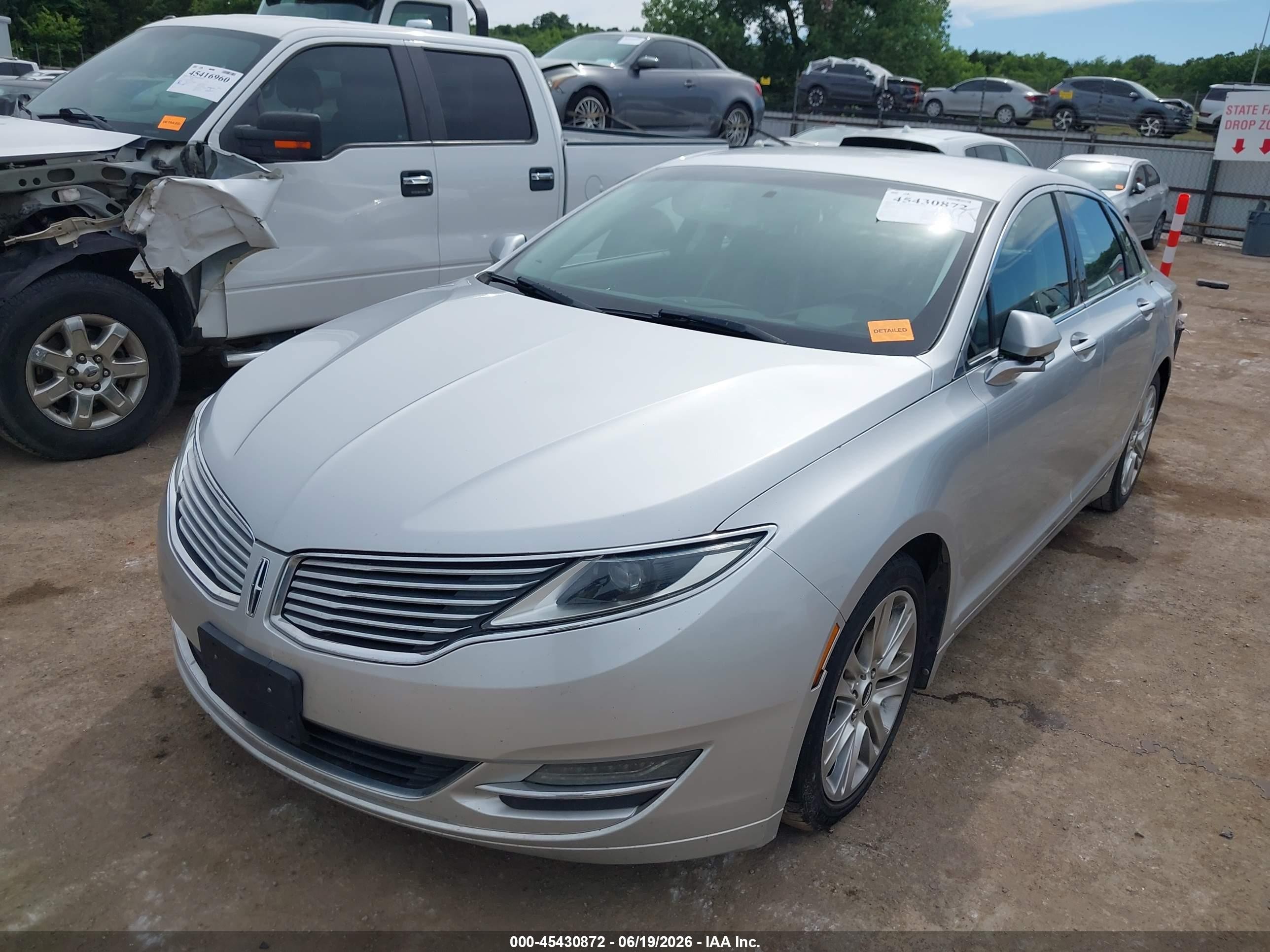 2014 Lincoln Mkz   Silver vin: 3LN6L2G92ER810489