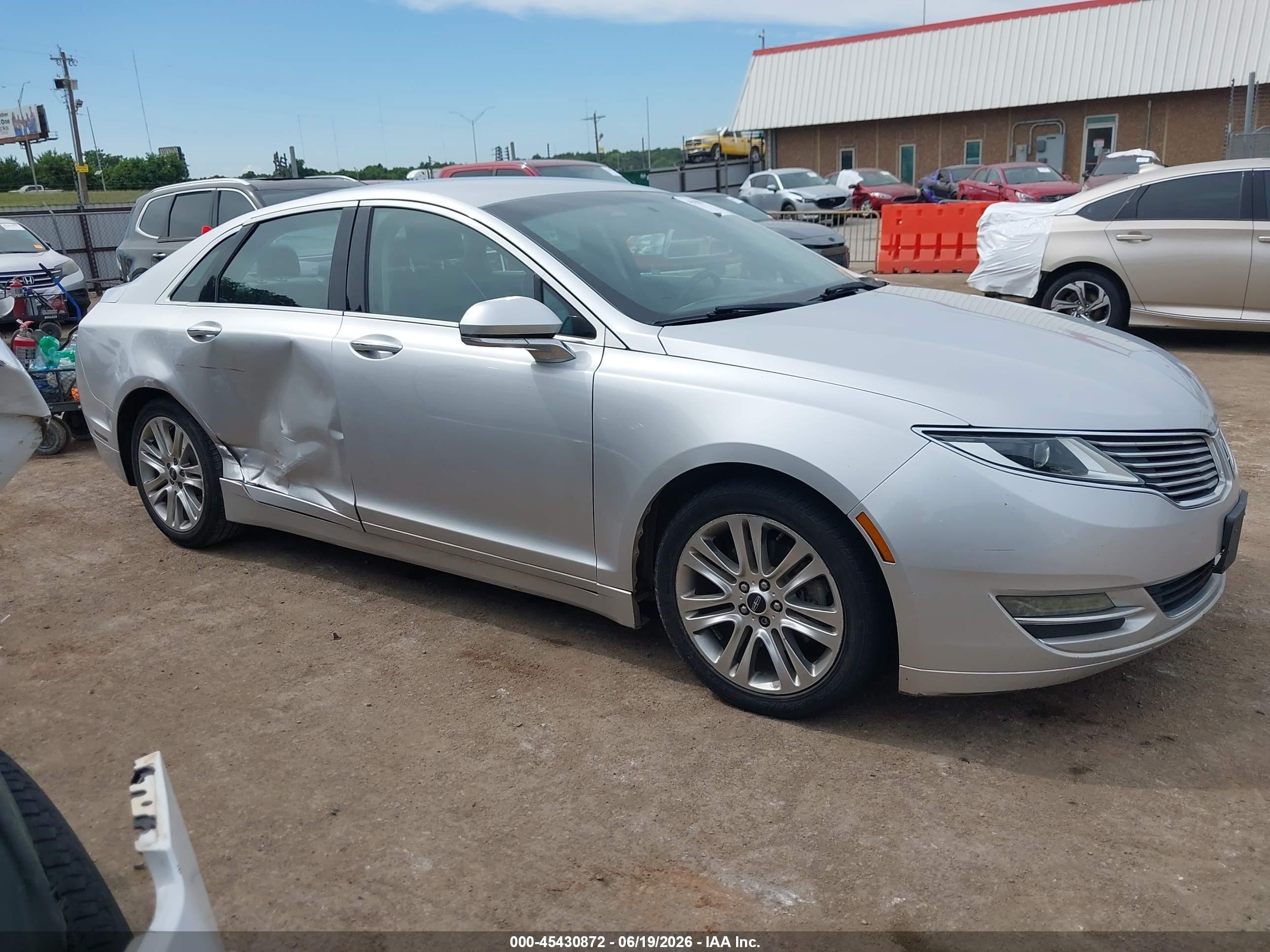 2014 Lincoln Mkz   Silver vin: 3LN6L2G92ER810489