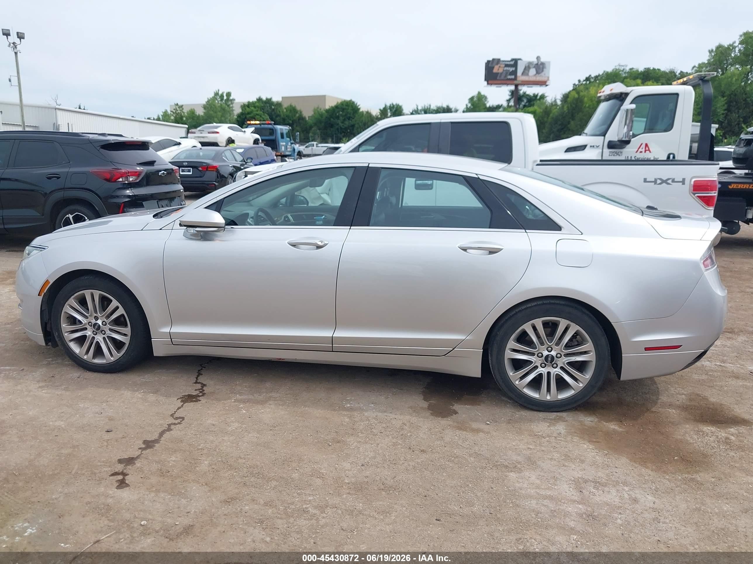 2014 Lincoln Mkz   Silver vin: 3LN6L2G92ER810489