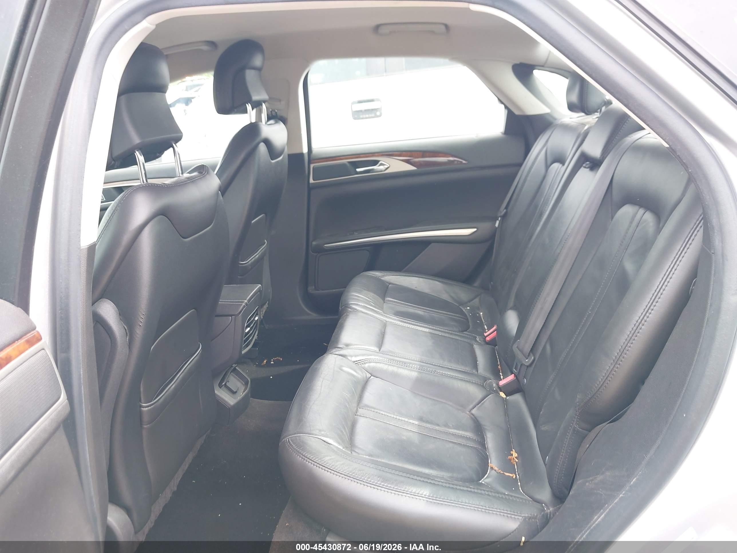 2014 Lincoln Mkz   Silver vin: 3LN6L2G92ER810489
