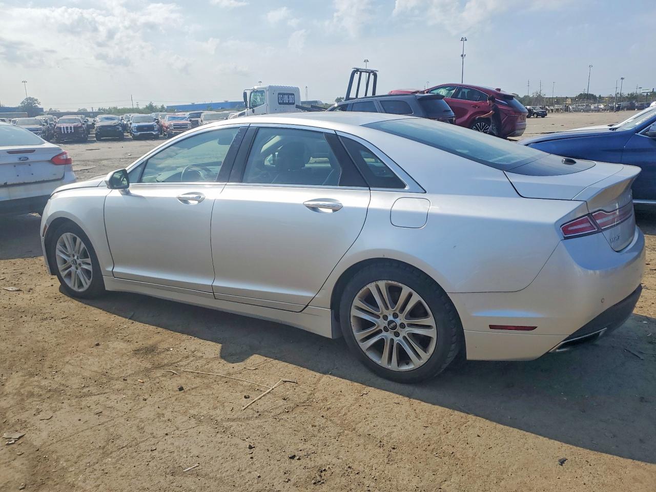 2014 Lincoln Mkz Silver vin: 3LN6L2G92ER815675