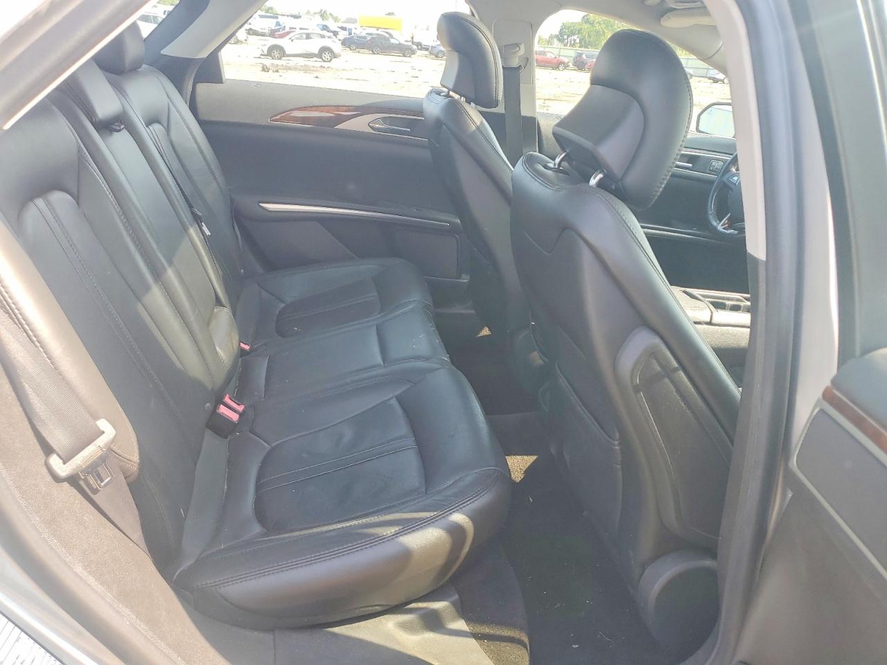 2014 Lincoln Mkz Silver vin: 3LN6L2G92ER815675