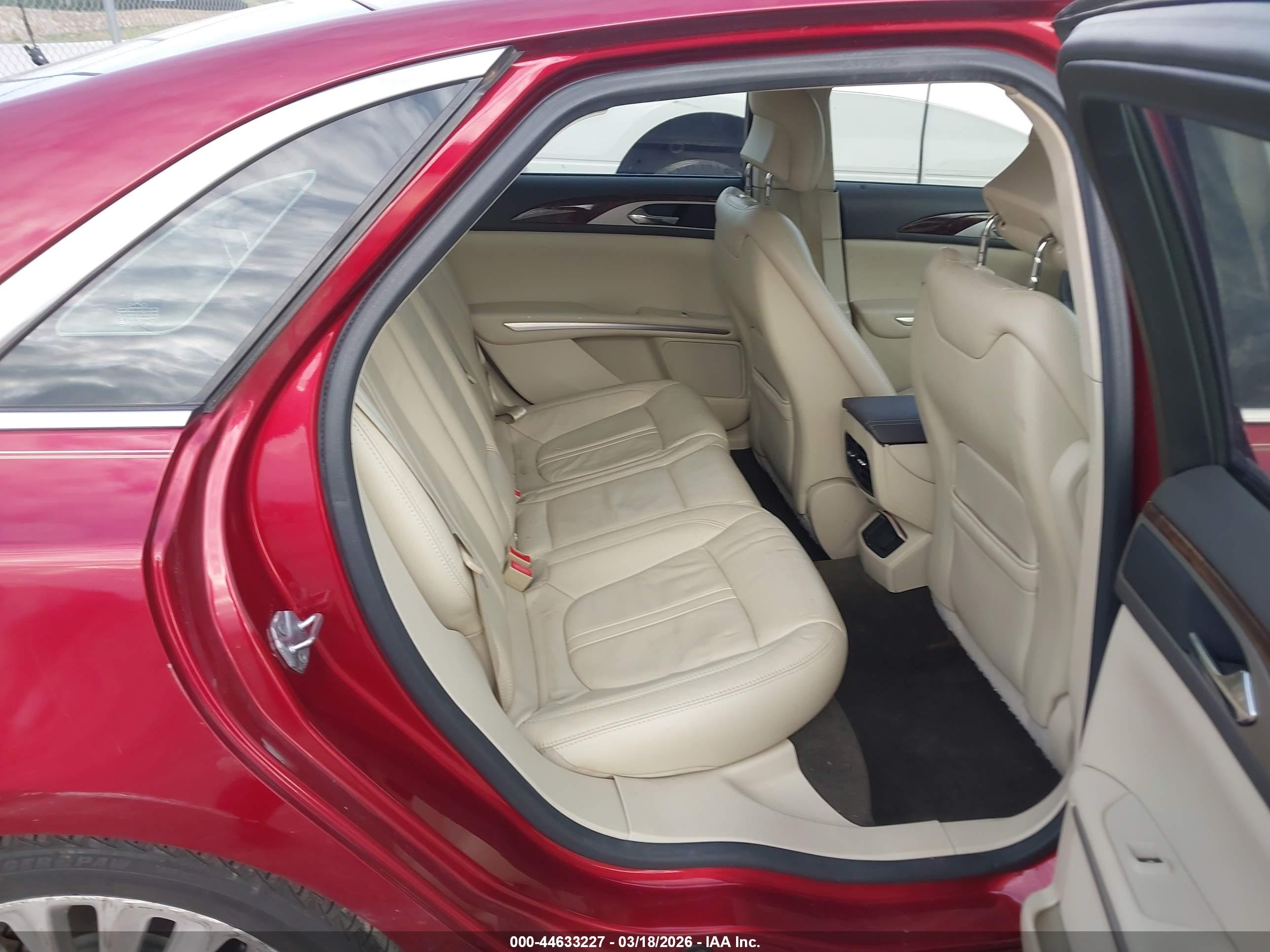 2014 Lincoln Mkz Red vin: 3LN6L2G92ER816308