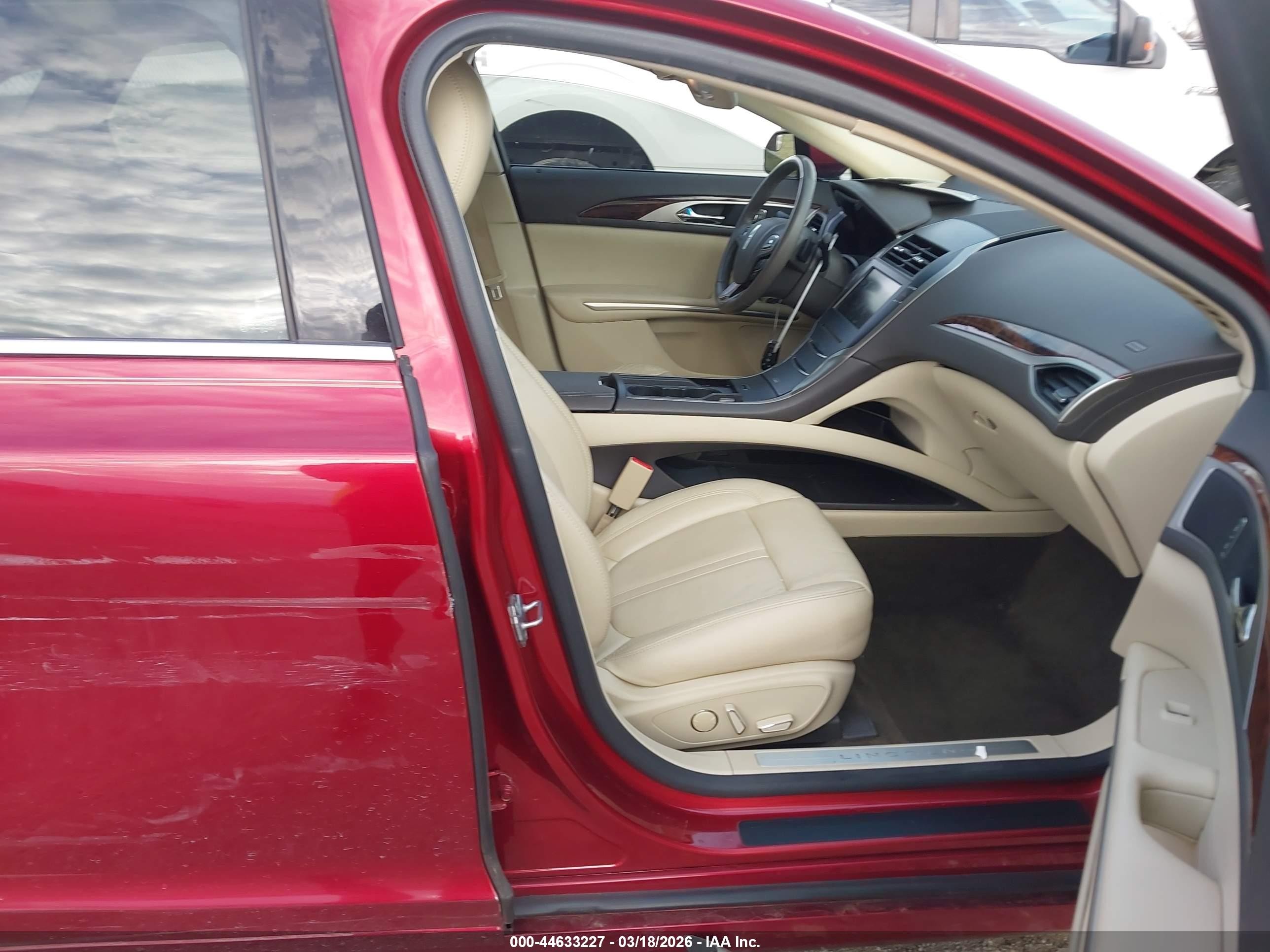 2014 Lincoln Mkz Red vin: 3LN6L2G92ER816308
