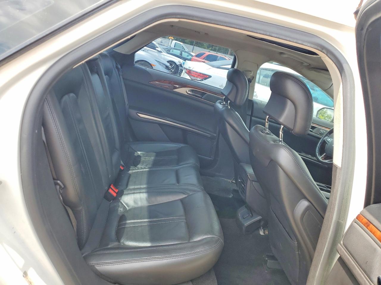 2013 Lincoln Mkz White vin: 3LN6L2G93DR806305