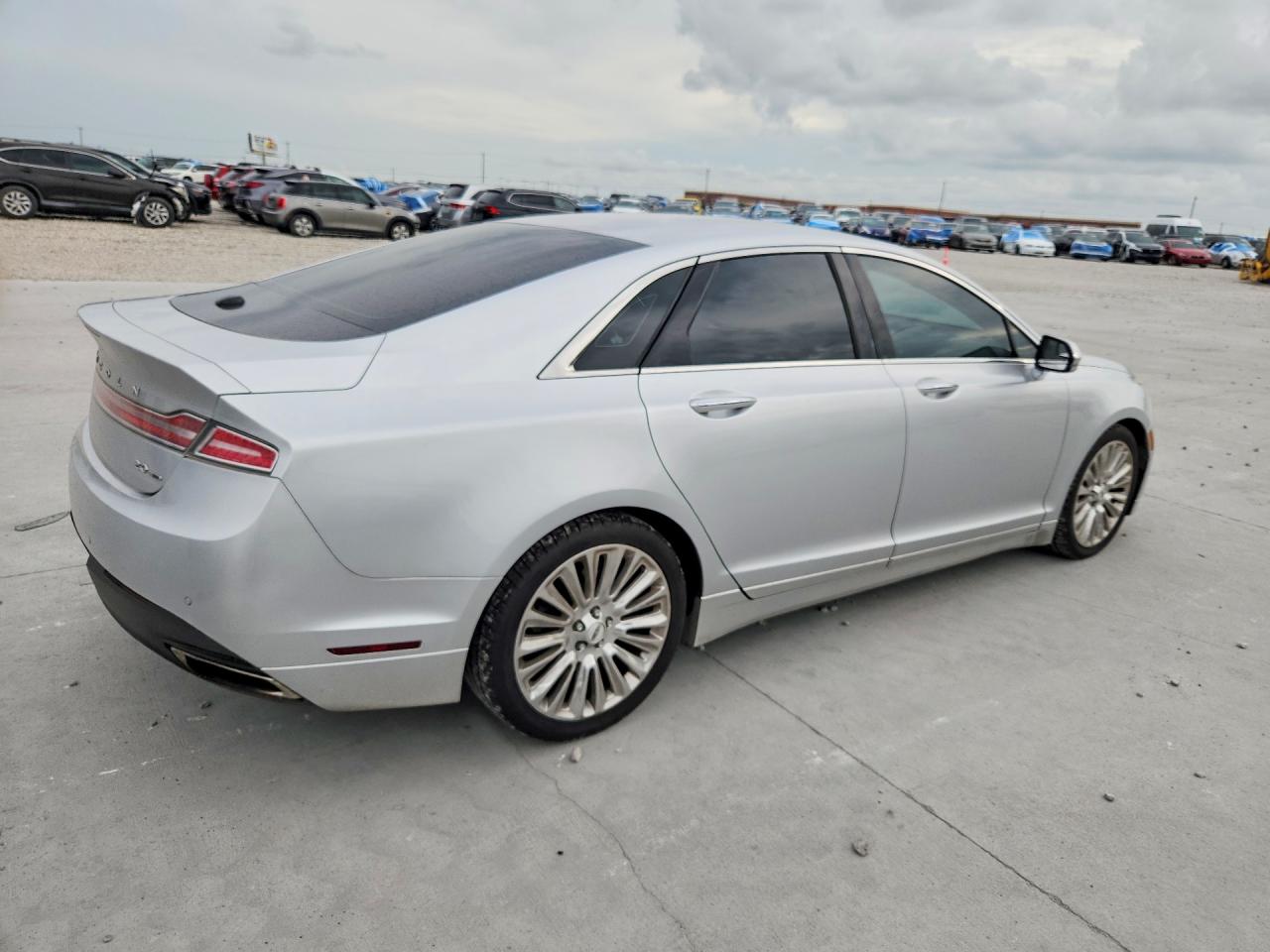 2013 Lincoln Mkz Silver vin: 3LN6L2G93DR807812