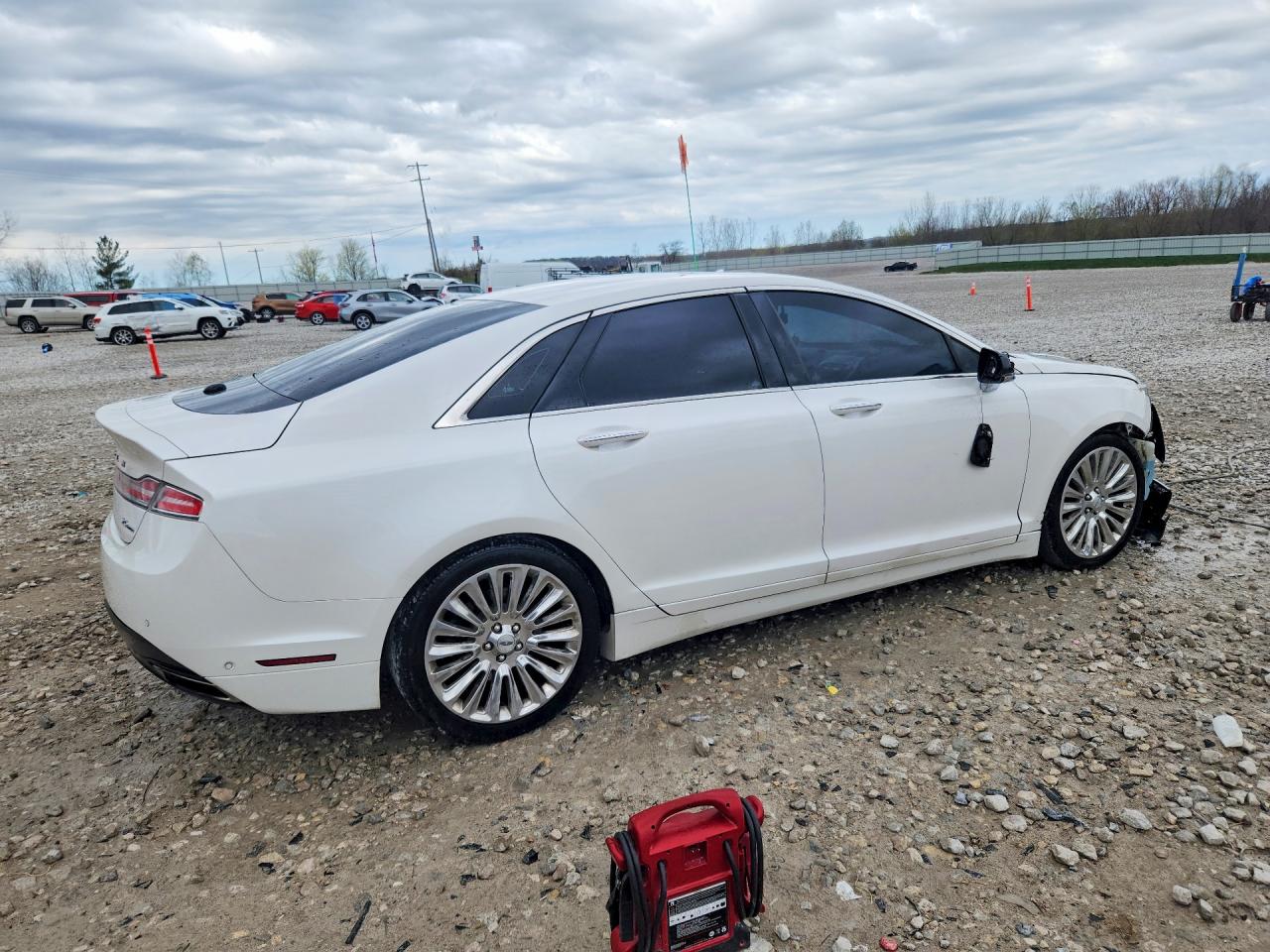 2013 Lincoln Mkz White vin: 3LN6L2G94DR801677