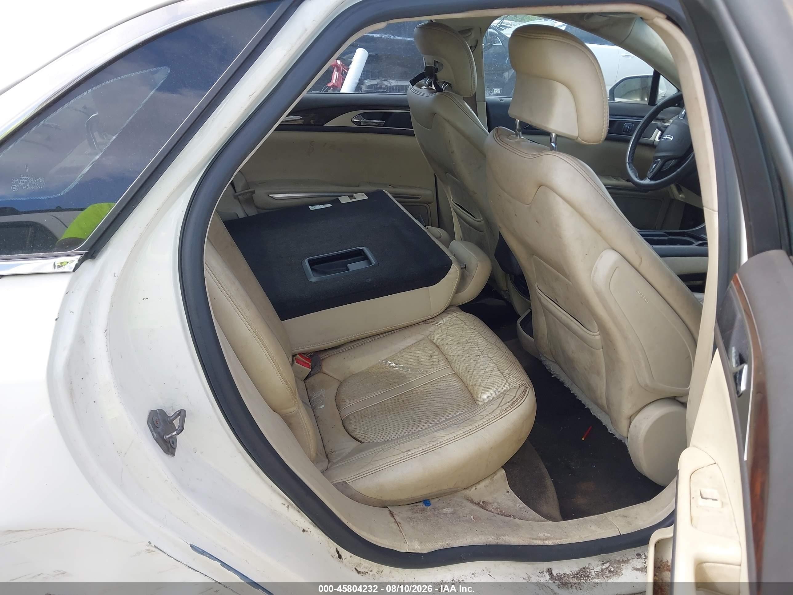 2013 Lincoln Mkz   Cream vin: 3LN6L2G95DR825129