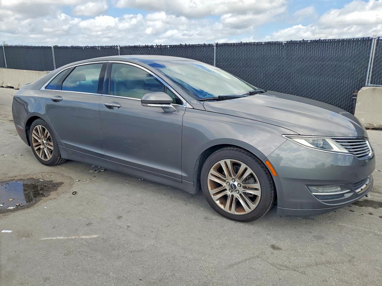 2014 Lincoln Mkz Серый vin: 3LN6L2G95ER830977