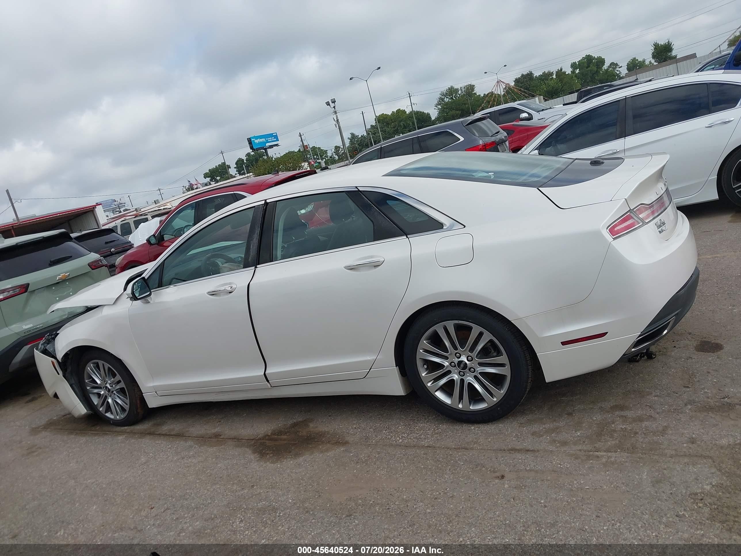2014 Lincoln Mkz   White vin: 3LN6L2G95ER836181