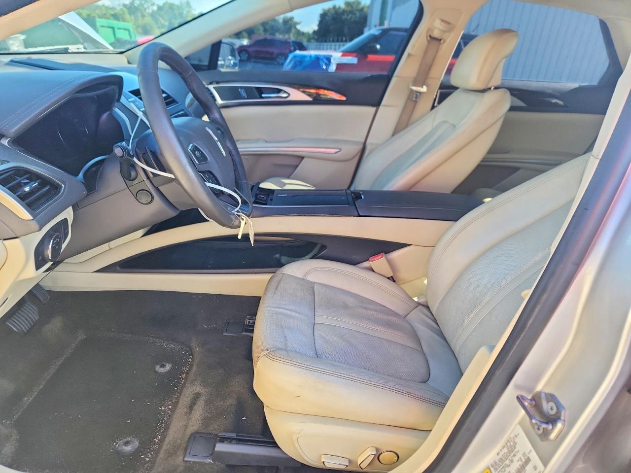 2013 Lincoln Mkz Silver vin: 3LN6L2G96DR813491