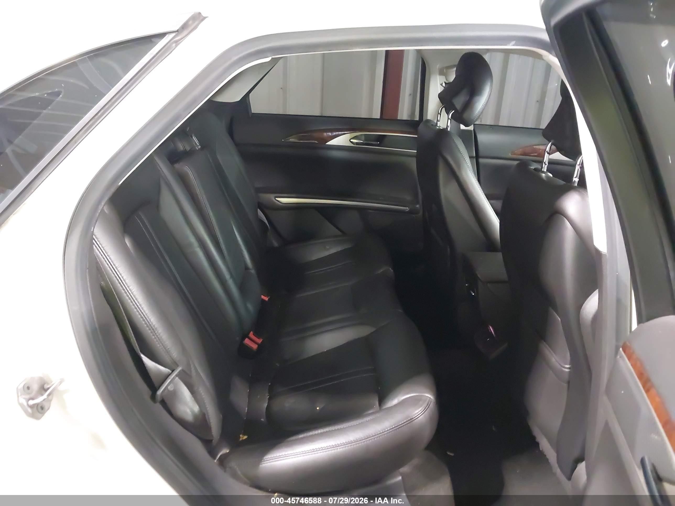 2013 Lincoln Mkz   White vin: 3LN6L2G96DR818187
