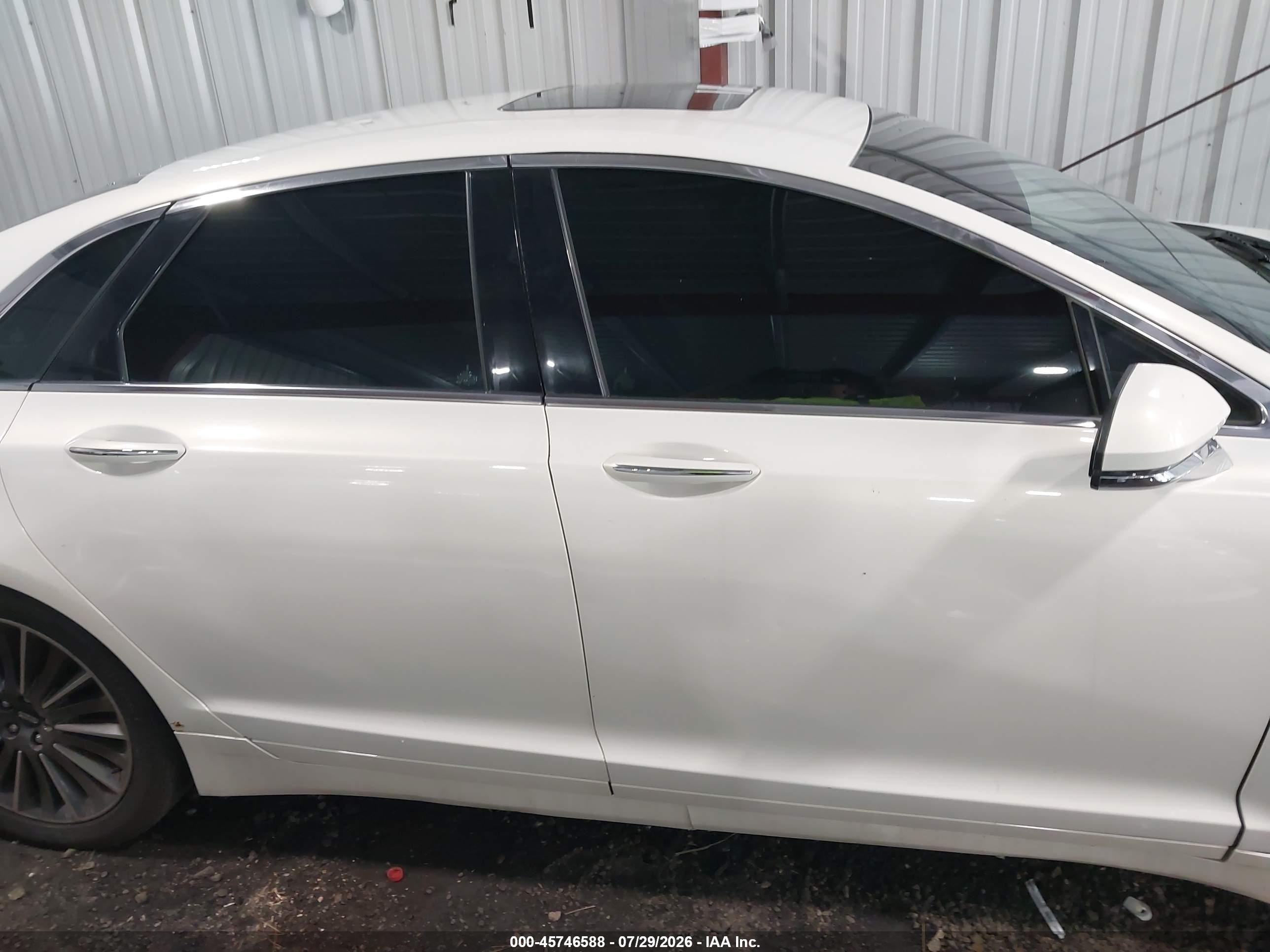 2013 Lincoln Mkz   White vin: 3LN6L2G96DR818187