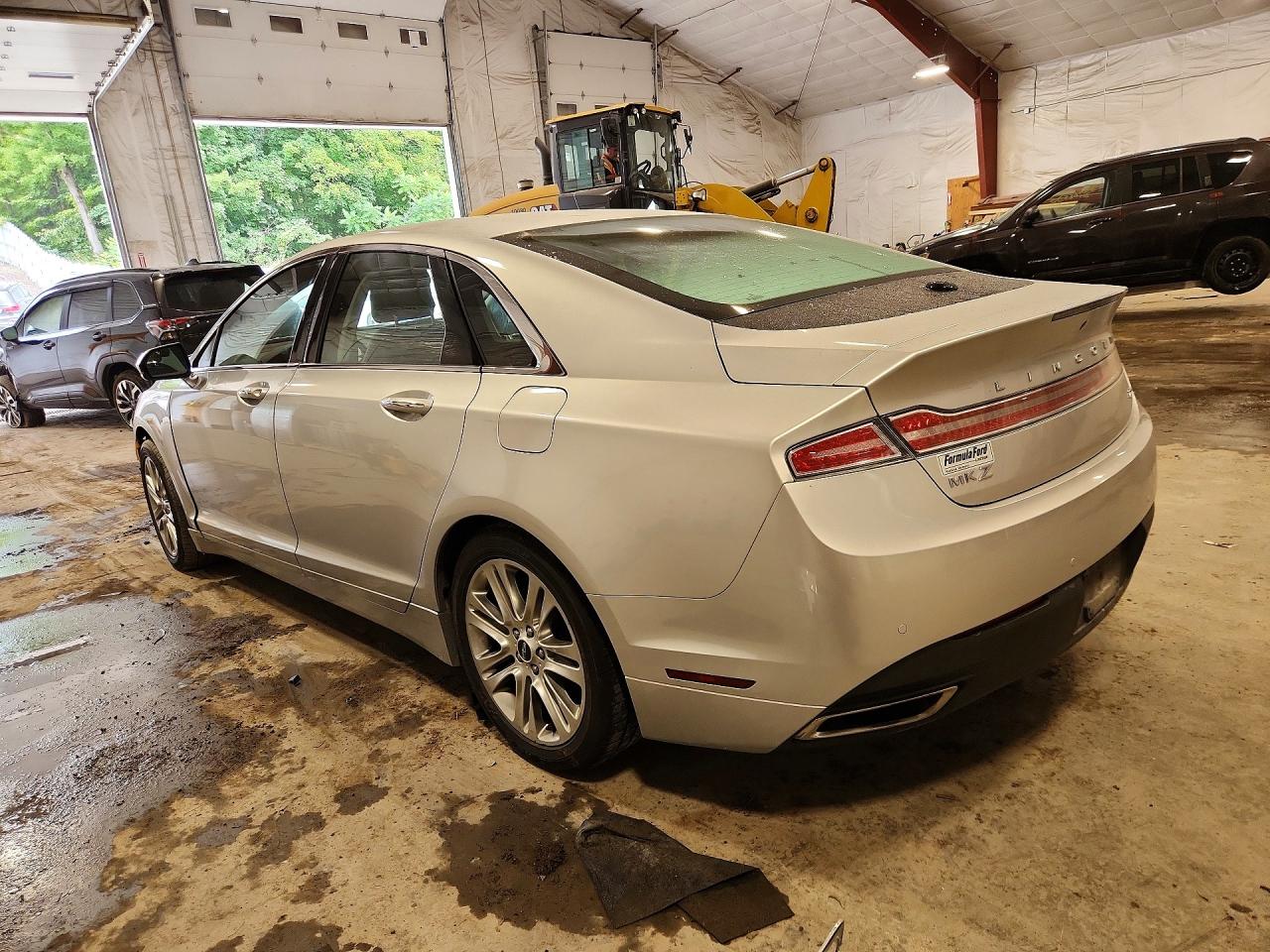 2013 Lincoln Mkz Серебряный vin: 3LN6L2G96DR824295