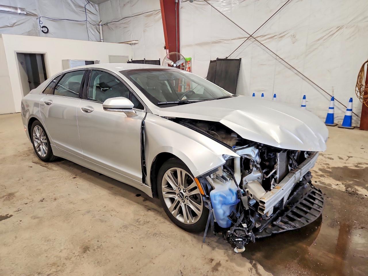 2013 Lincoln Mkz Серебряный vin: 3LN6L2G96DR824295
