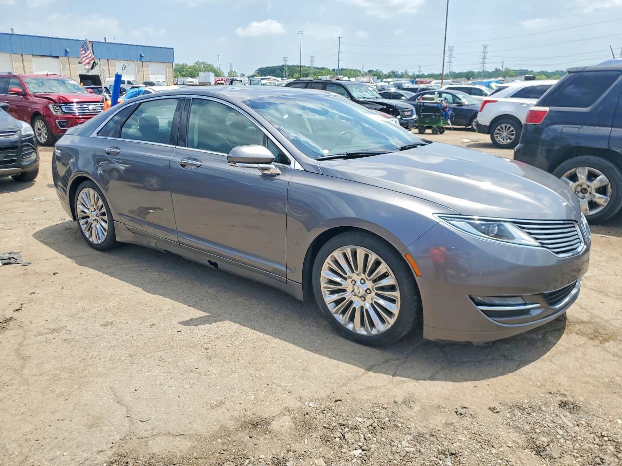 2014 Lincoln Mkz Silver vin: 3LN6L2G96ER802881