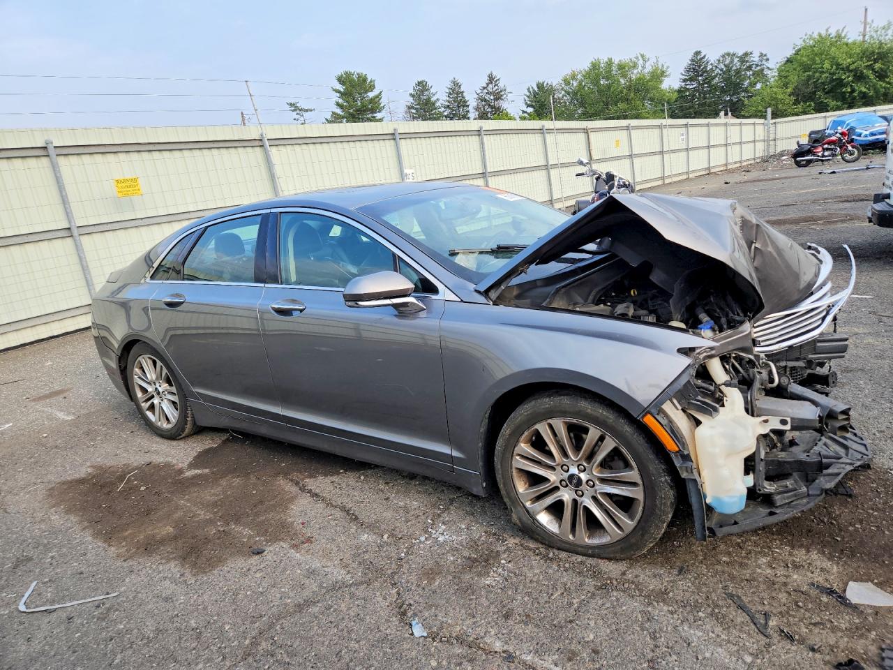 2014 Lincoln Mkz Gray vin: 3LN6L2G97ER821570