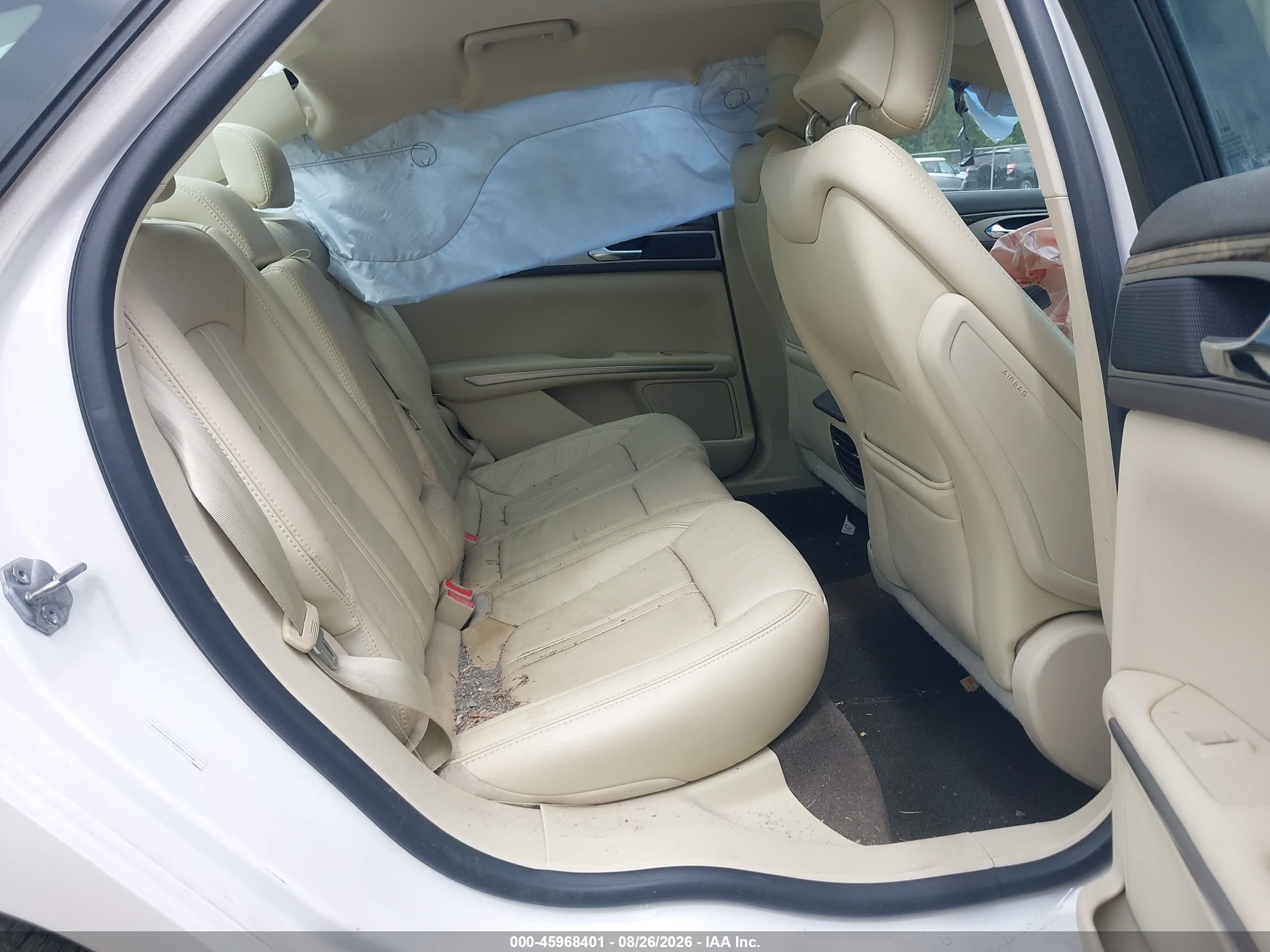 2013 Lincoln Mkz   Cream vin: 3LN6L2G98DR823598
