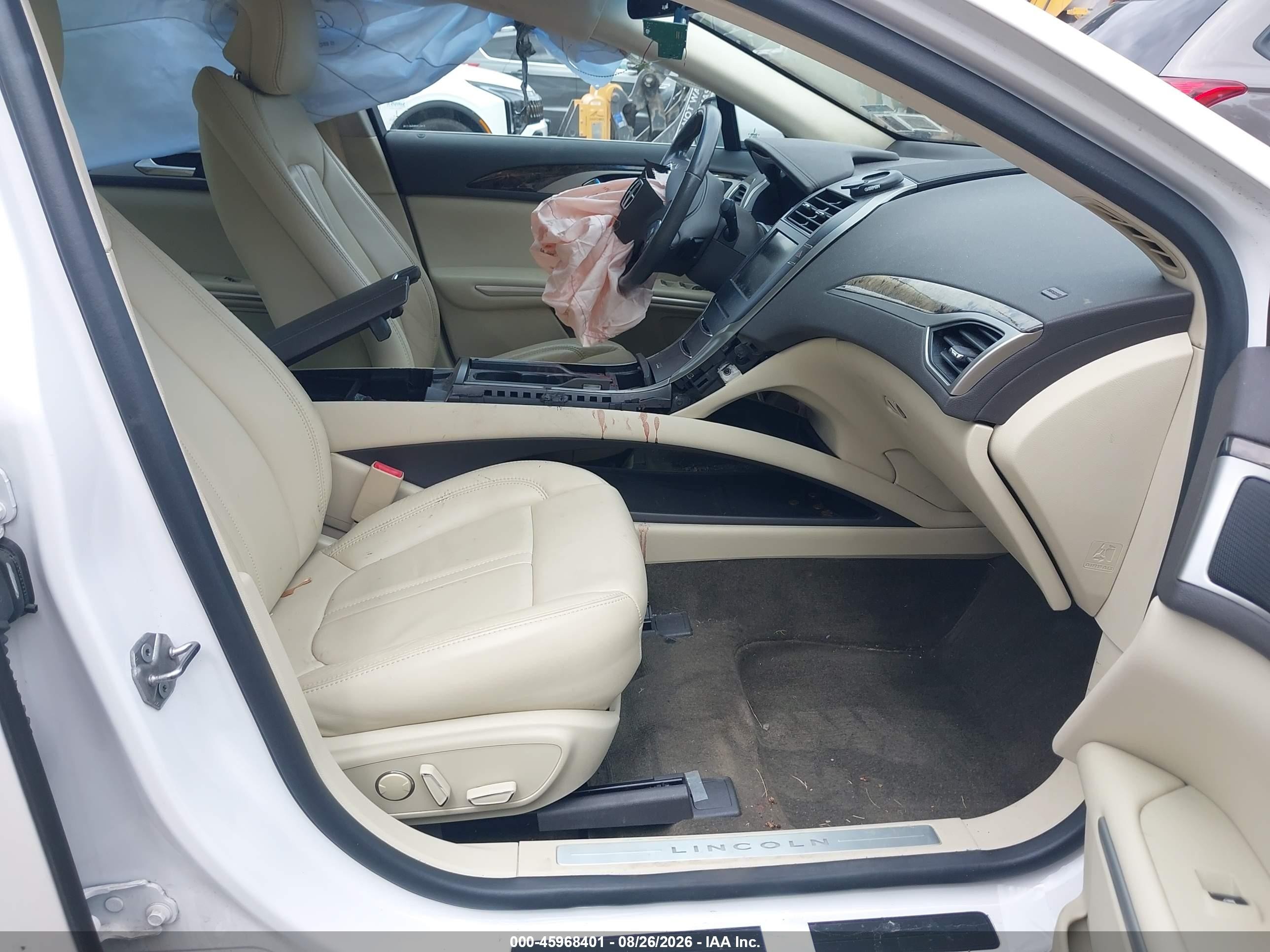 2013 Lincoln Mkz   Cream vin: 3LN6L2G98DR823598