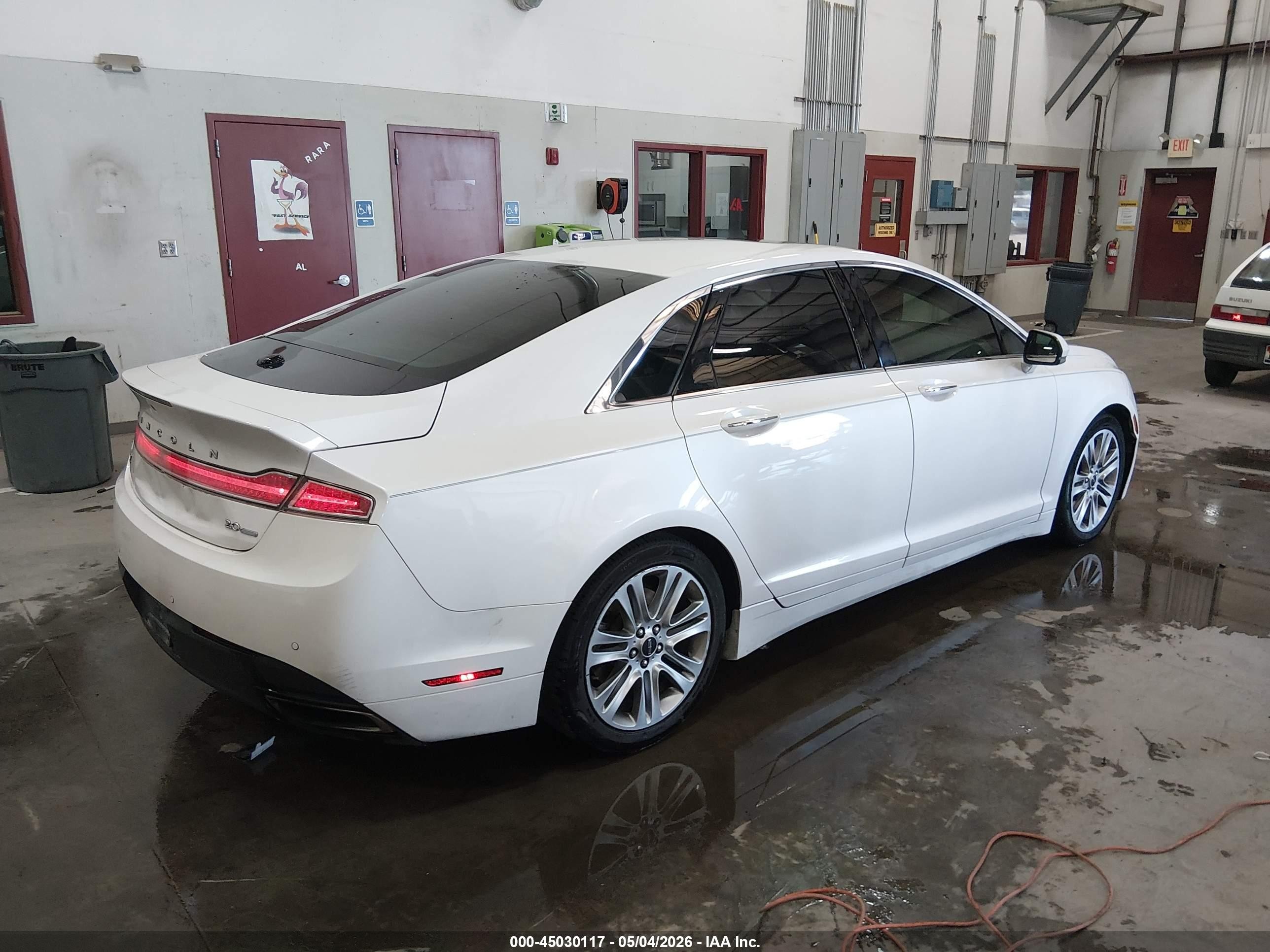 2013 Lincoln Mkz   White vin: 3LN6L2G99DR826347