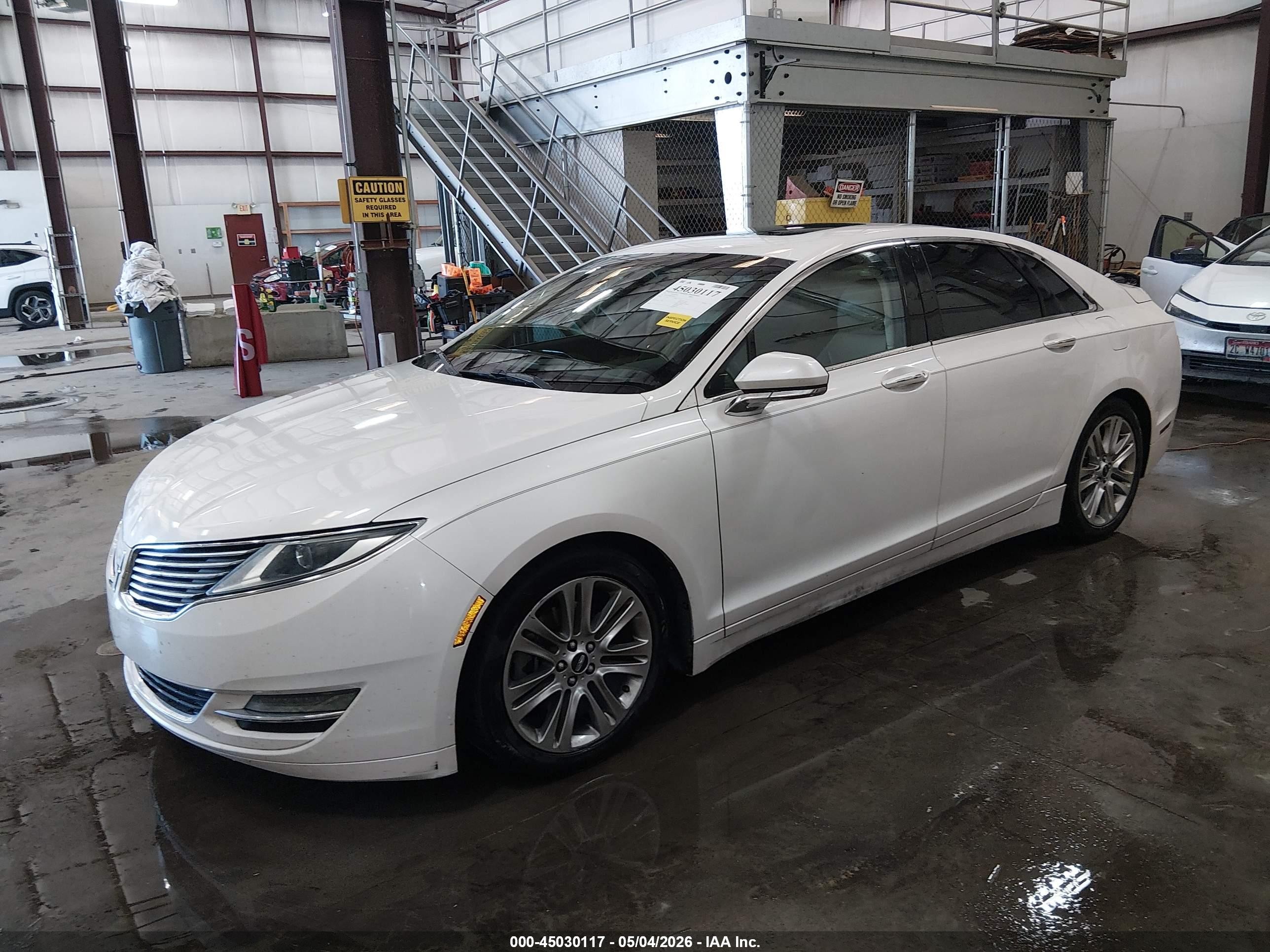 2013 Lincoln Mkz   White vin: 3LN6L2G99DR826347