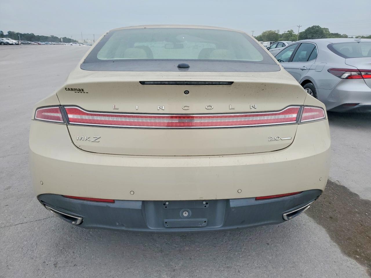 2014 Lincoln All Other Beige vin: 3LN6L2G99ER808044