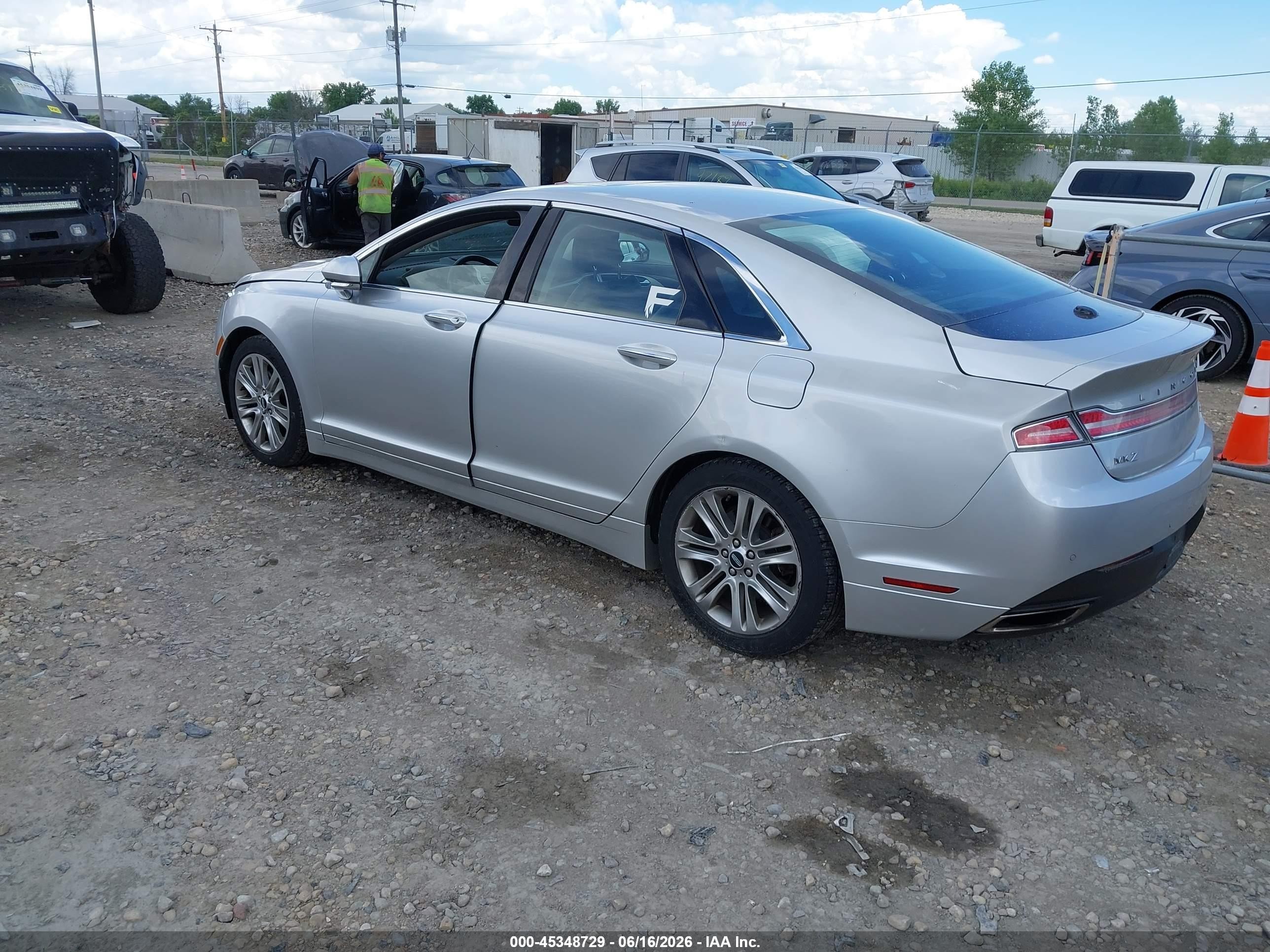 2014 Lincoln Mkz   Silver vin: 3LN6L2G99ER815348