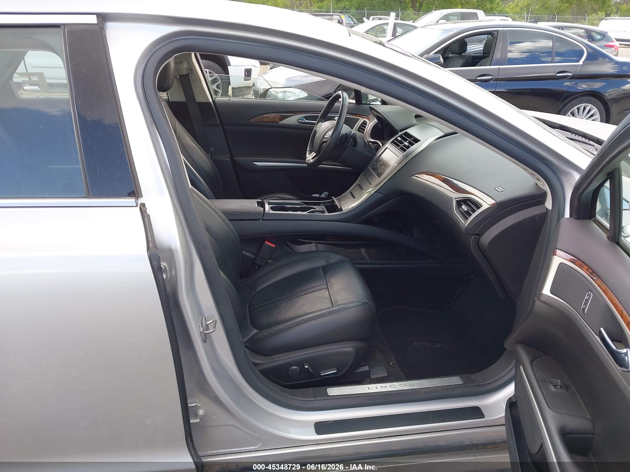 2014 Lincoln Mkz   Silver vin: 3LN6L2G99ER815348